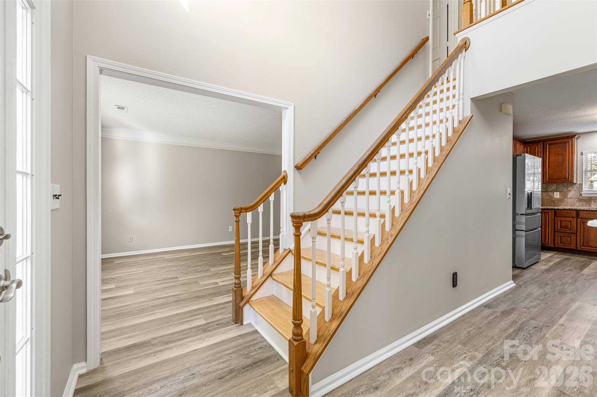 6102 Tesh Court Property Photo 3