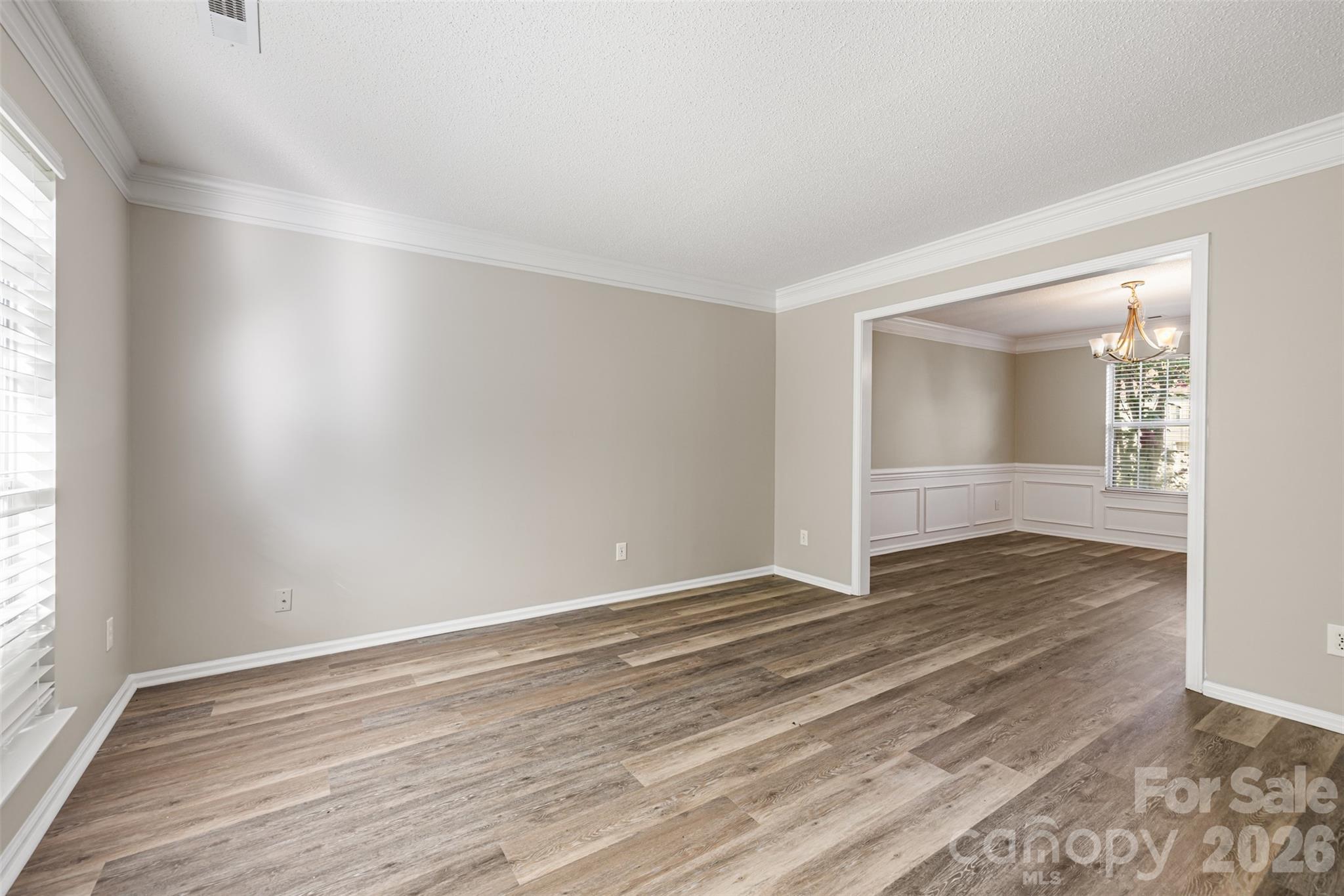 6102 Tesh Court Property Photo 8