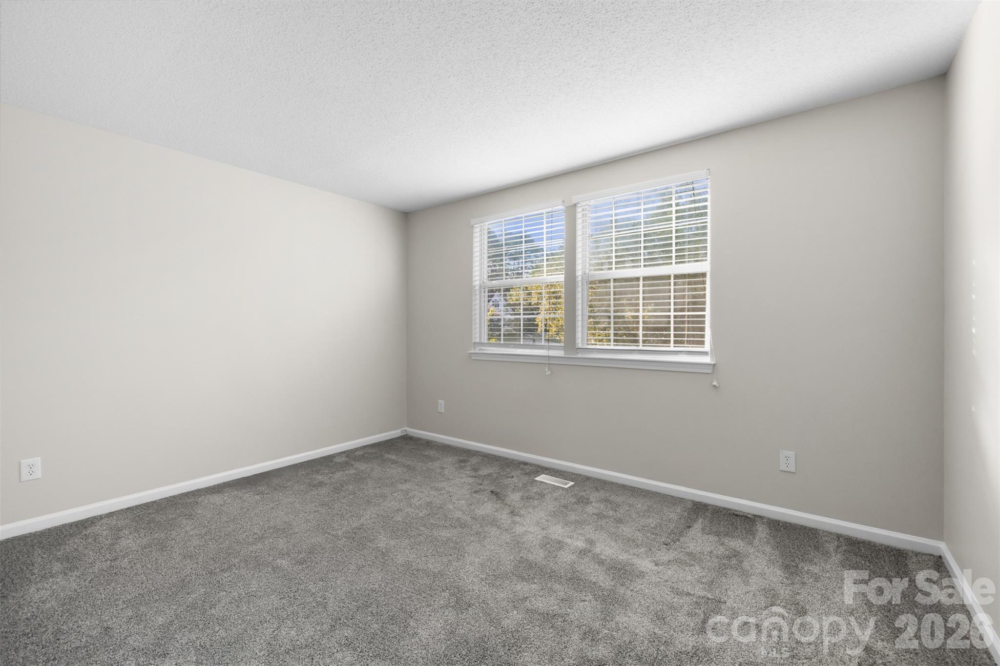 6102 Tesh Court Property Photo 17