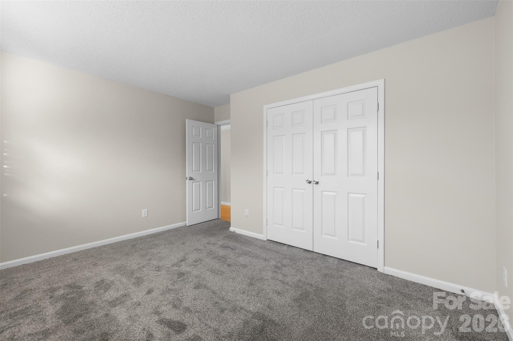 6102 Tesh Court Property Photo 25