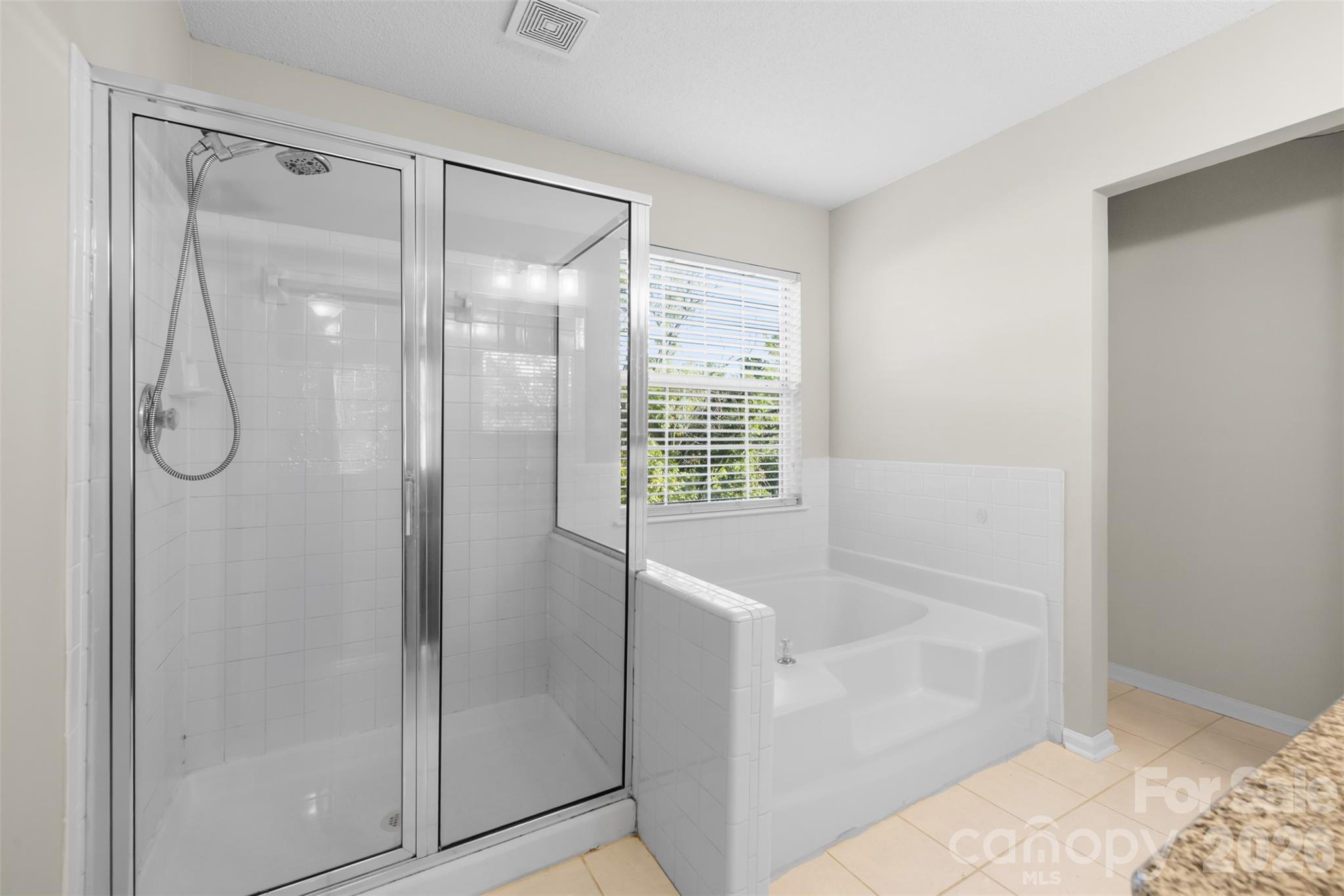 6102 Tesh Court Property Photo 26