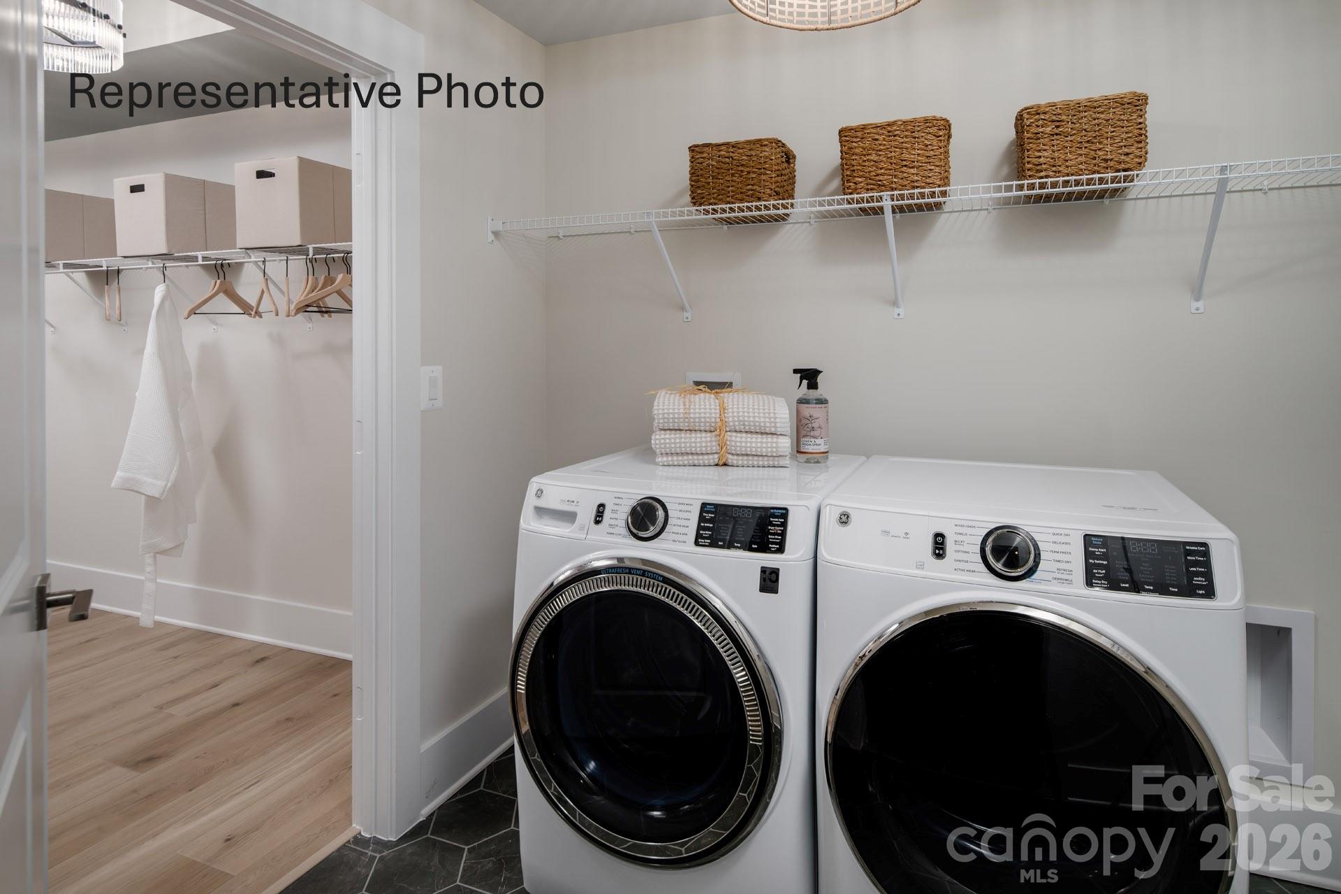 1429 Twin Leaf Road Property Photo 17