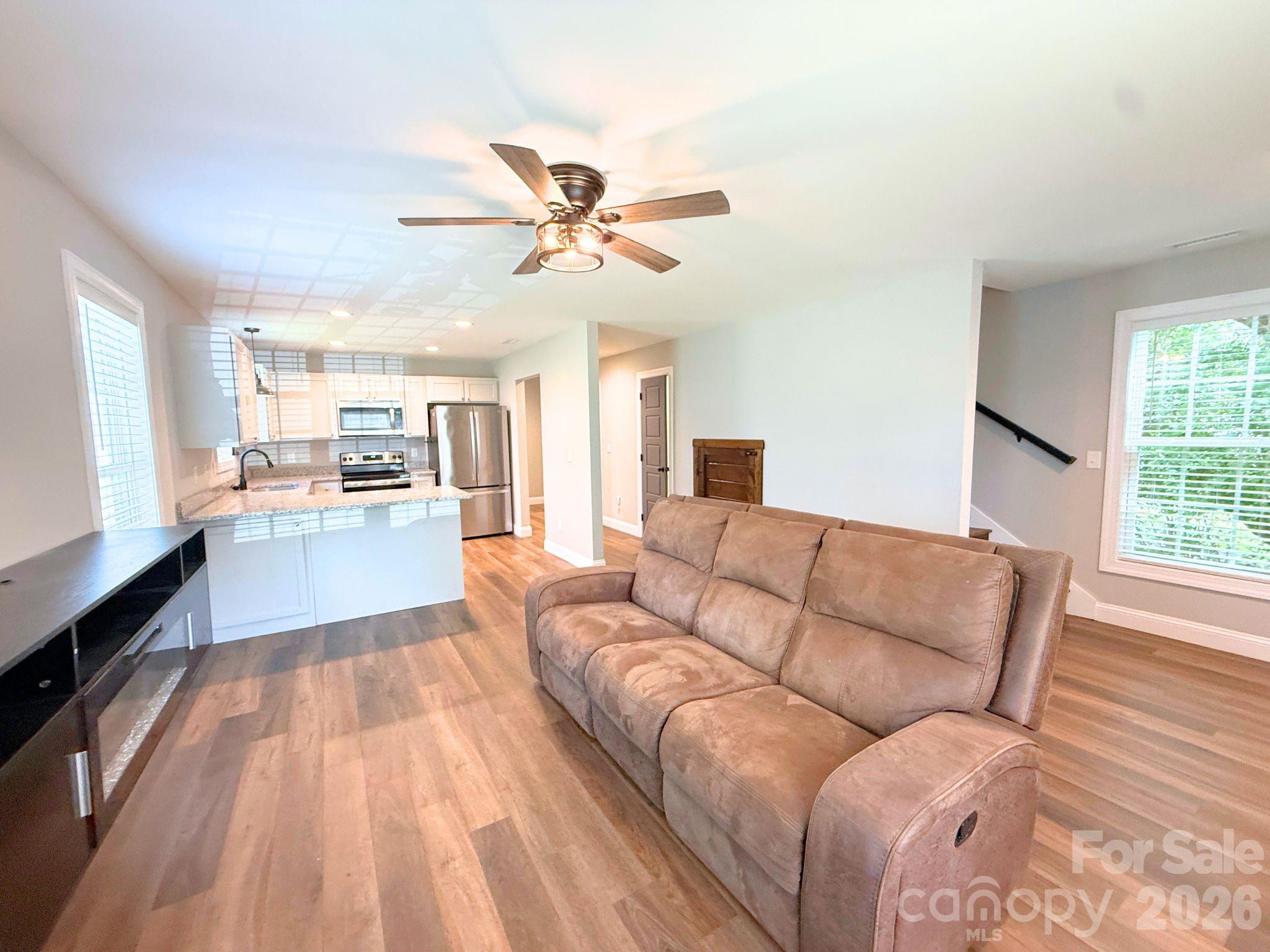 521 Johnson Street Property Photo 1