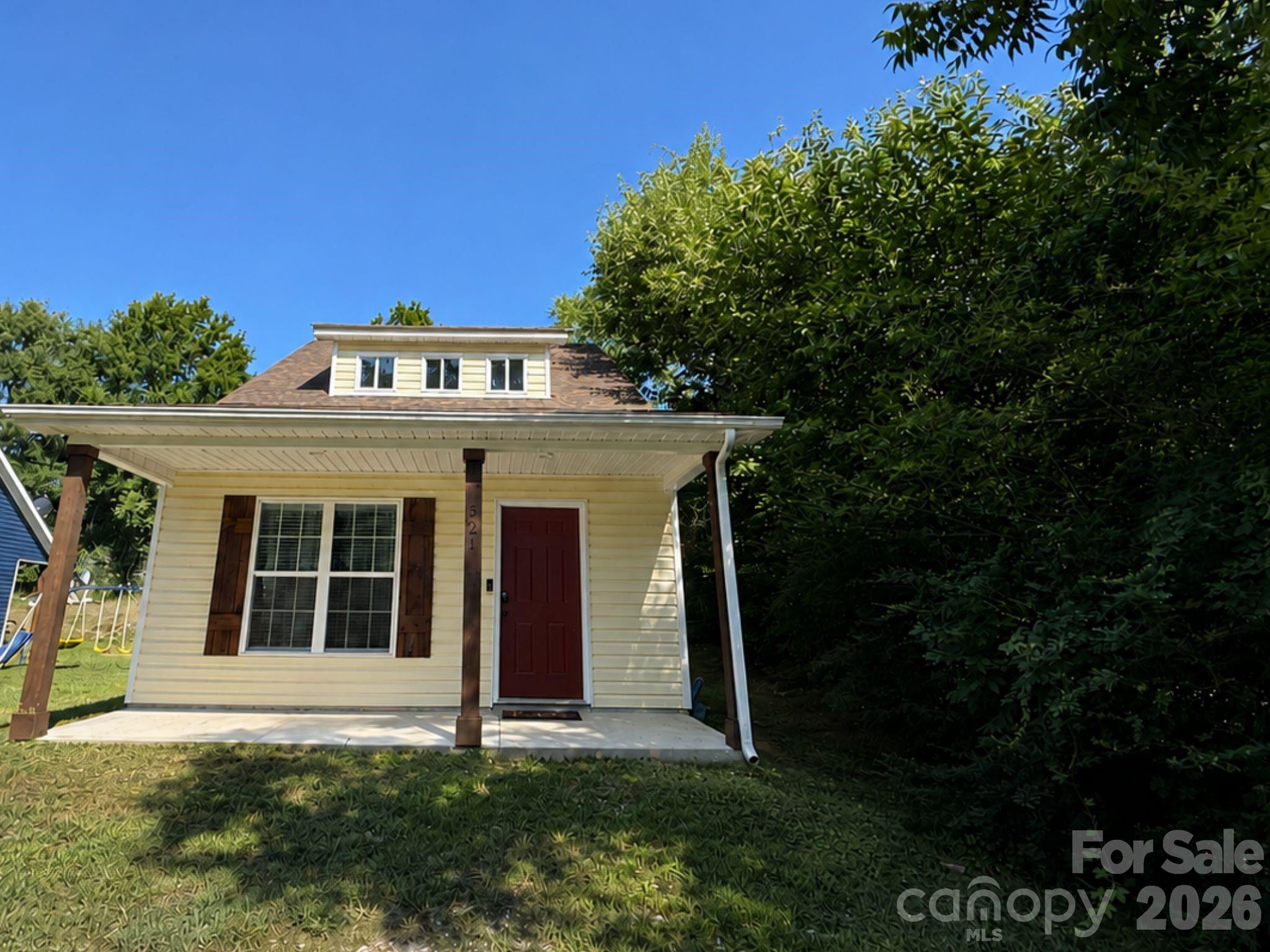 521 Johnson Street Property Photo 2