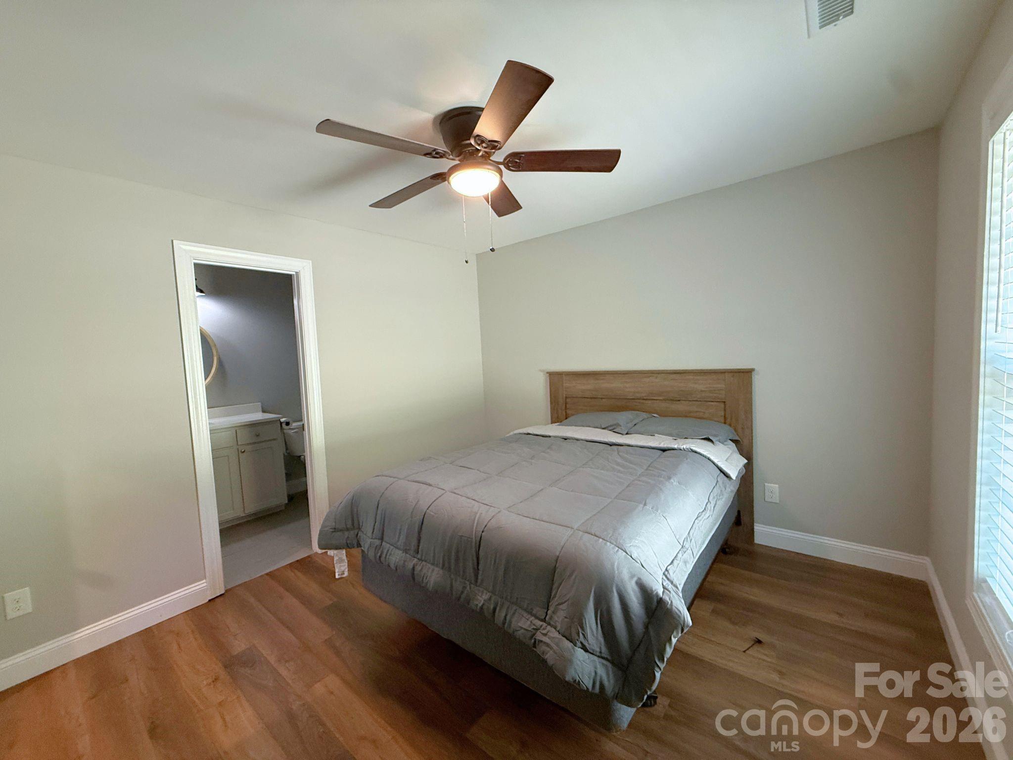 521 Johnson Street Property Photo 15