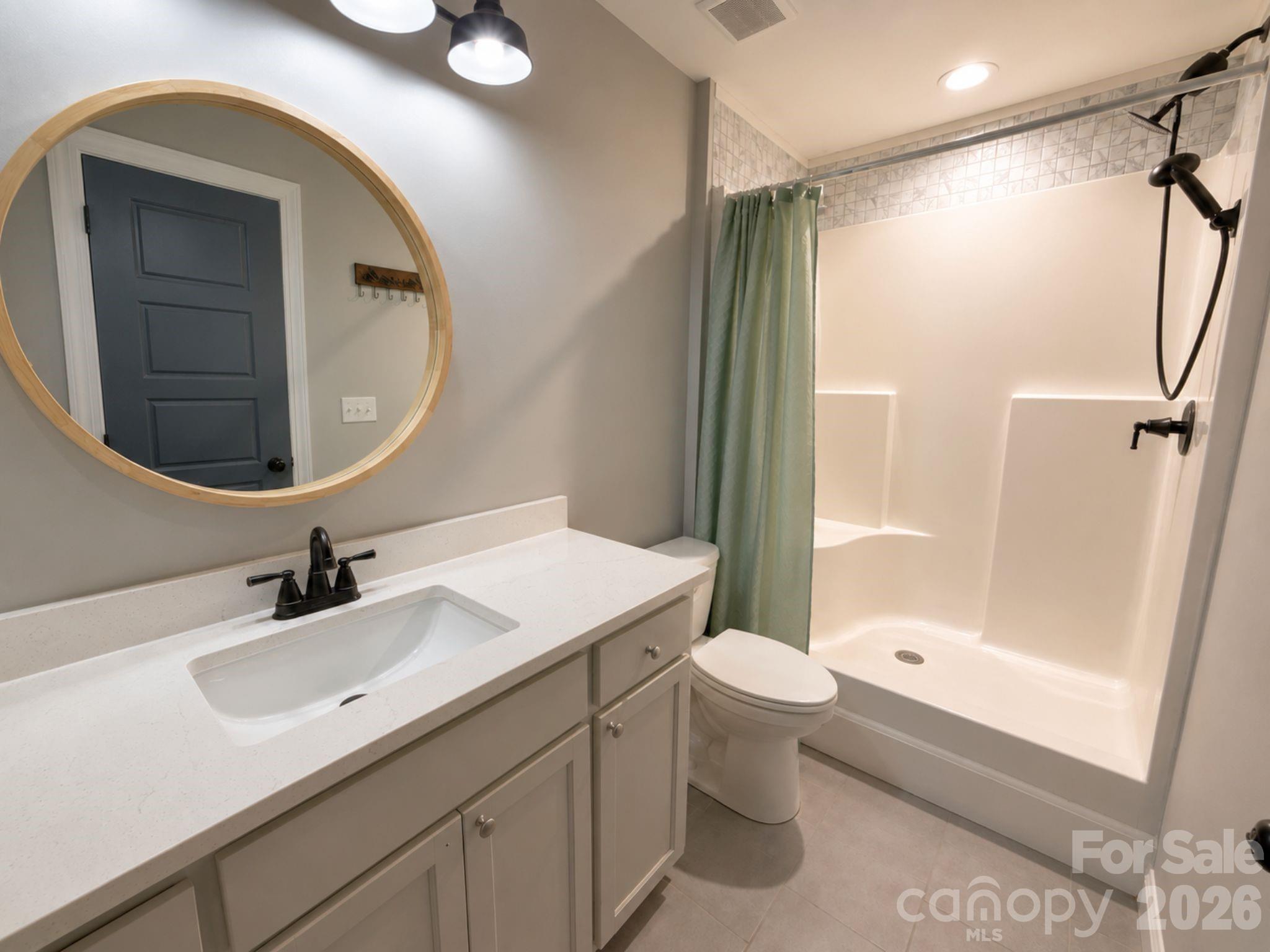 521 Johnson Street Property Photo 17