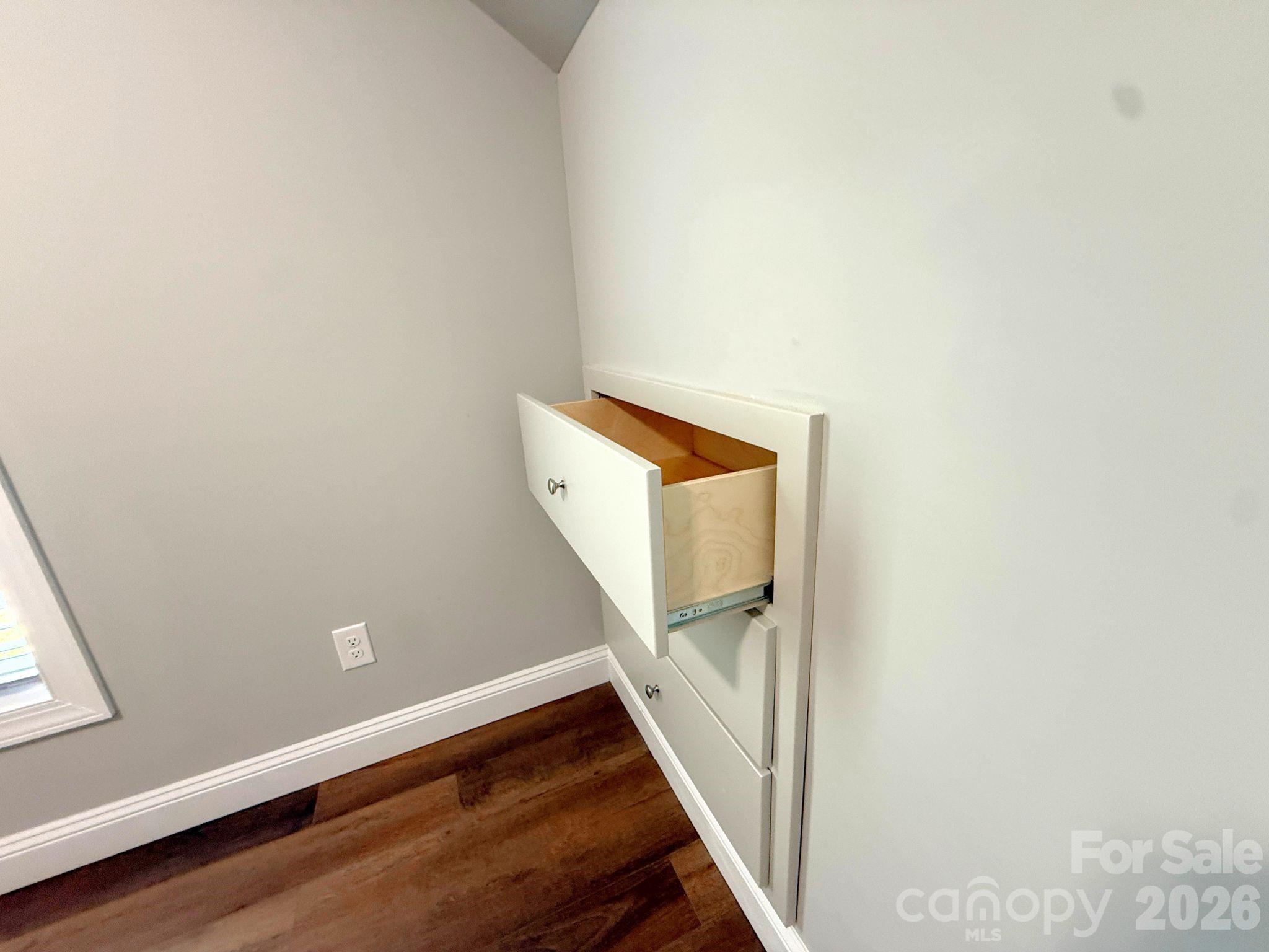 521 Johnson Street Property Photo 25