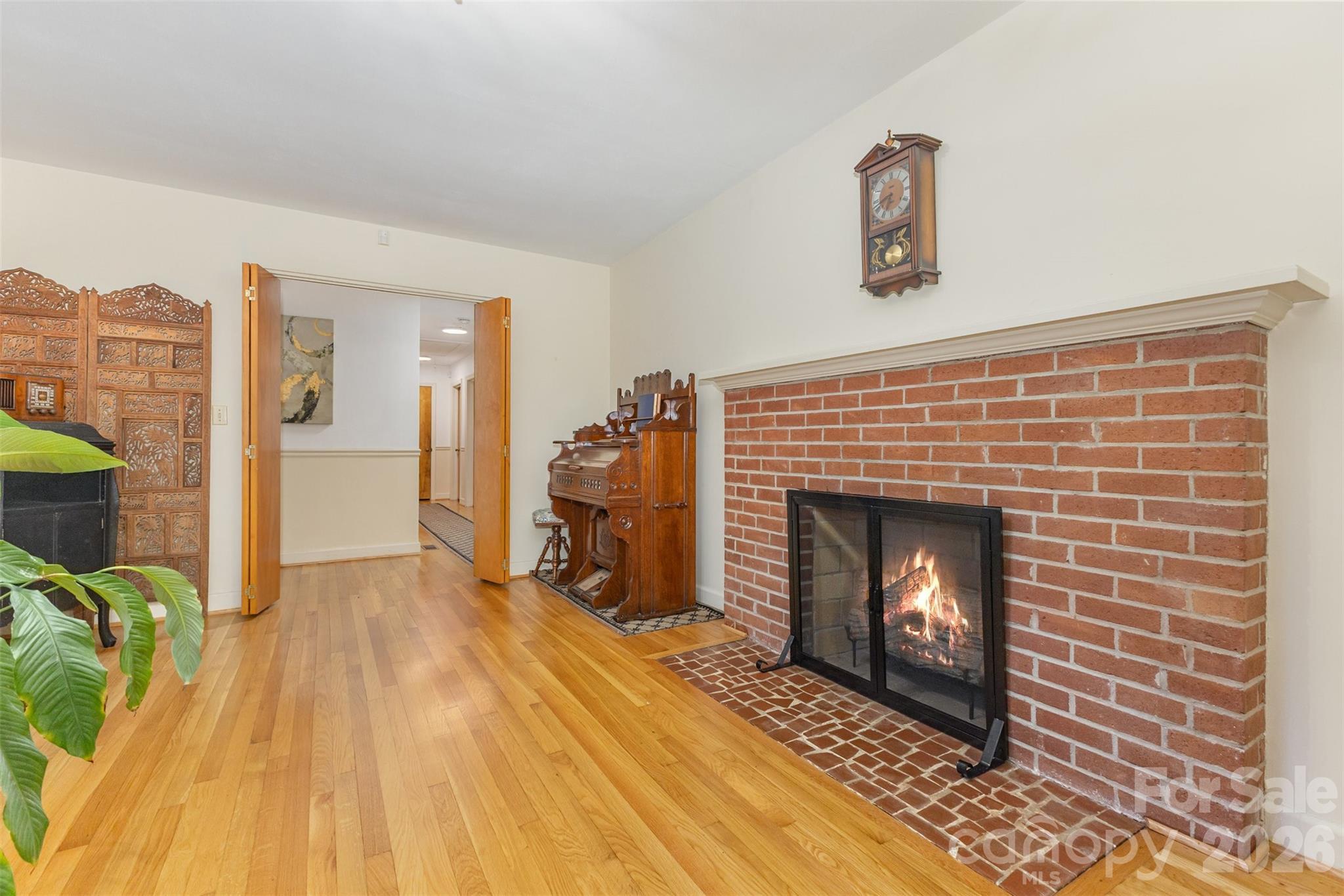 100 Ruby Lane Property Photo 6
