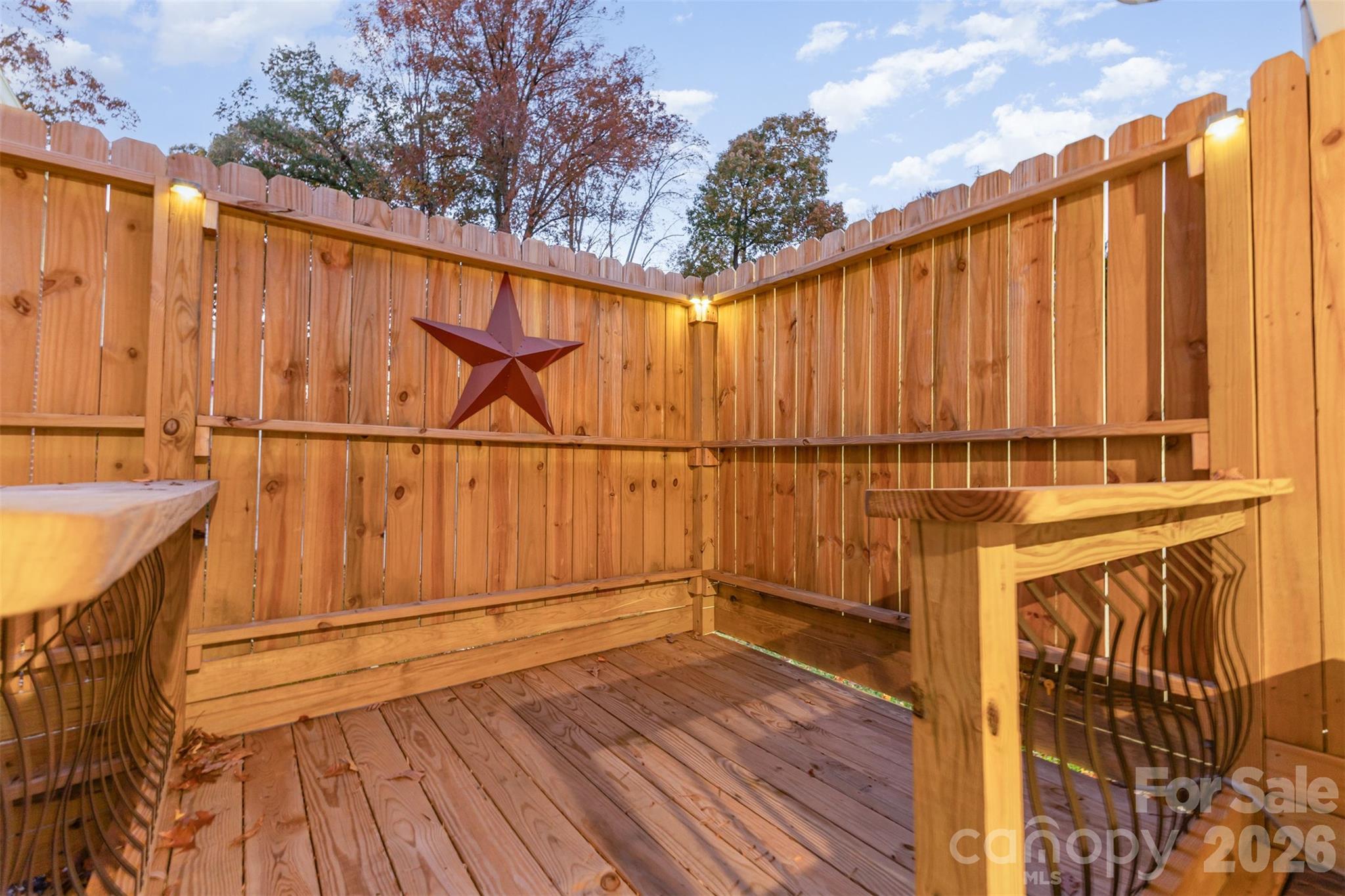 100 Ruby Lane Property Photo 27