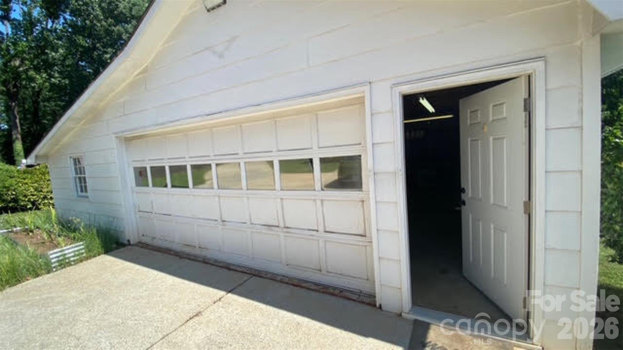 100 Ruby Lane Property Photo 33