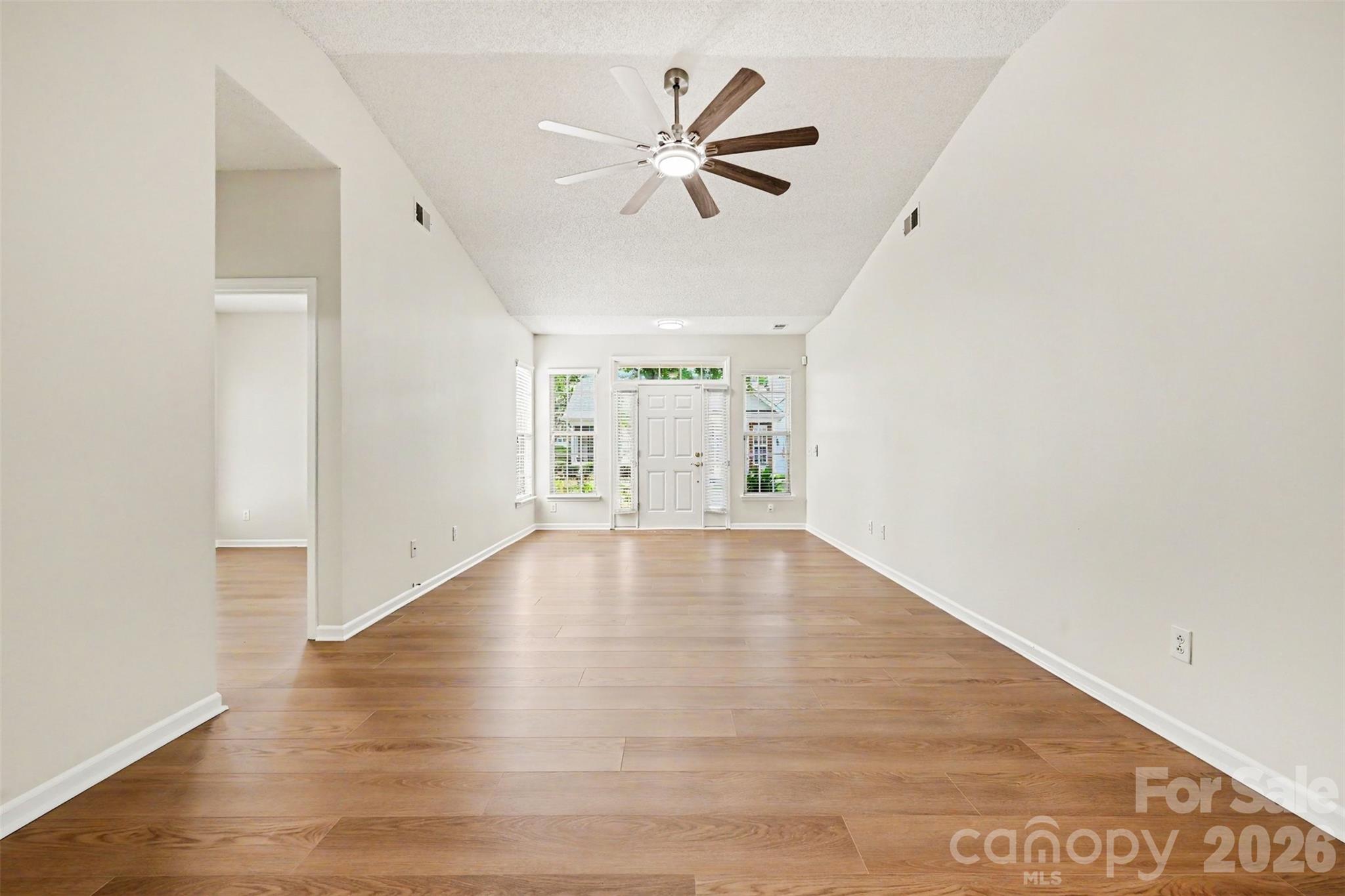 12114 Groth Court Property Photo 9