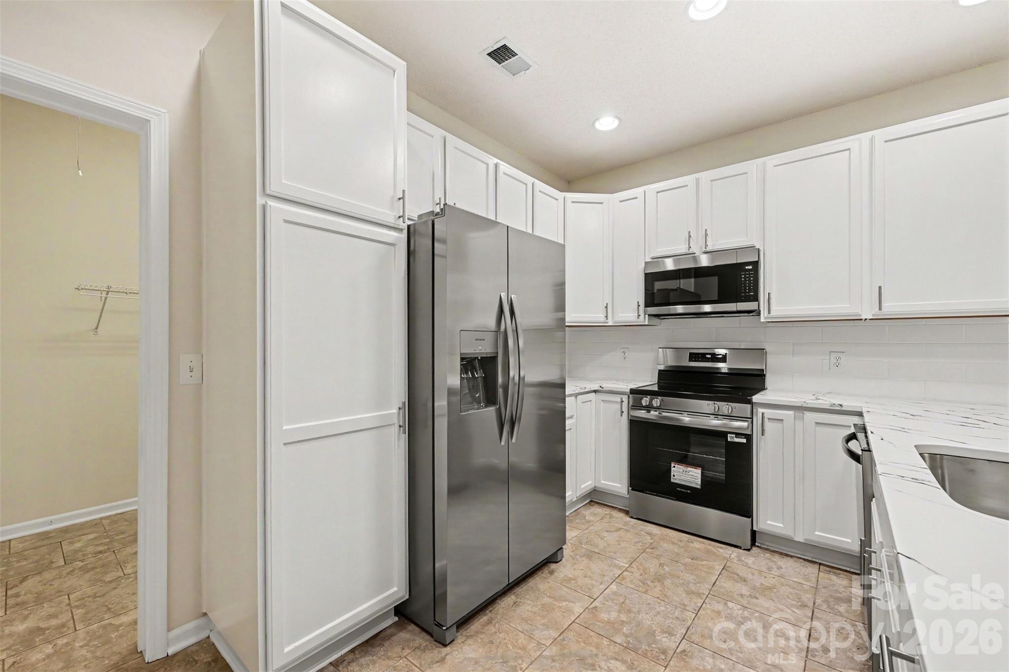 12114 Groth Court Property Photo 16