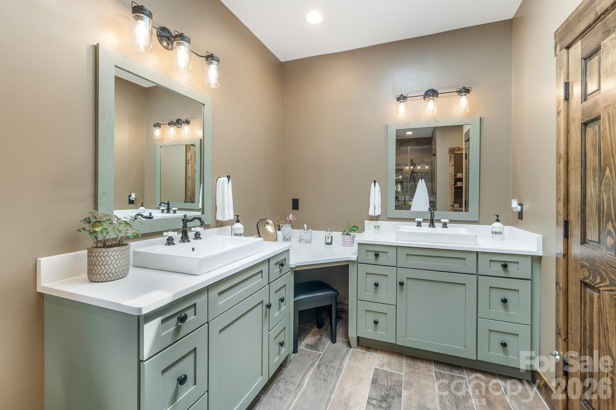 1009 Larkspur Trail Property Photo 14