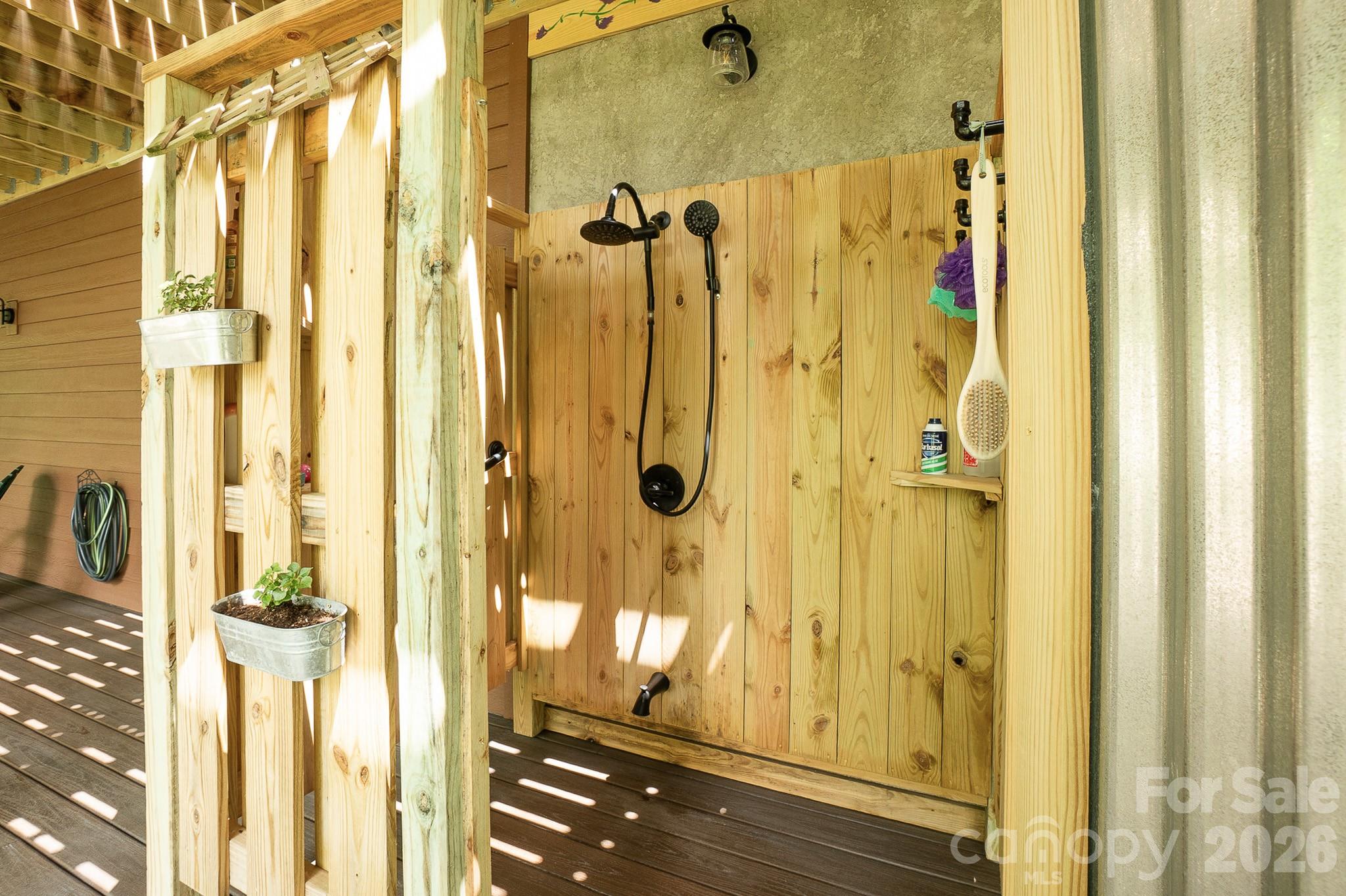 1009 Larkspur Trail Property Photo 25