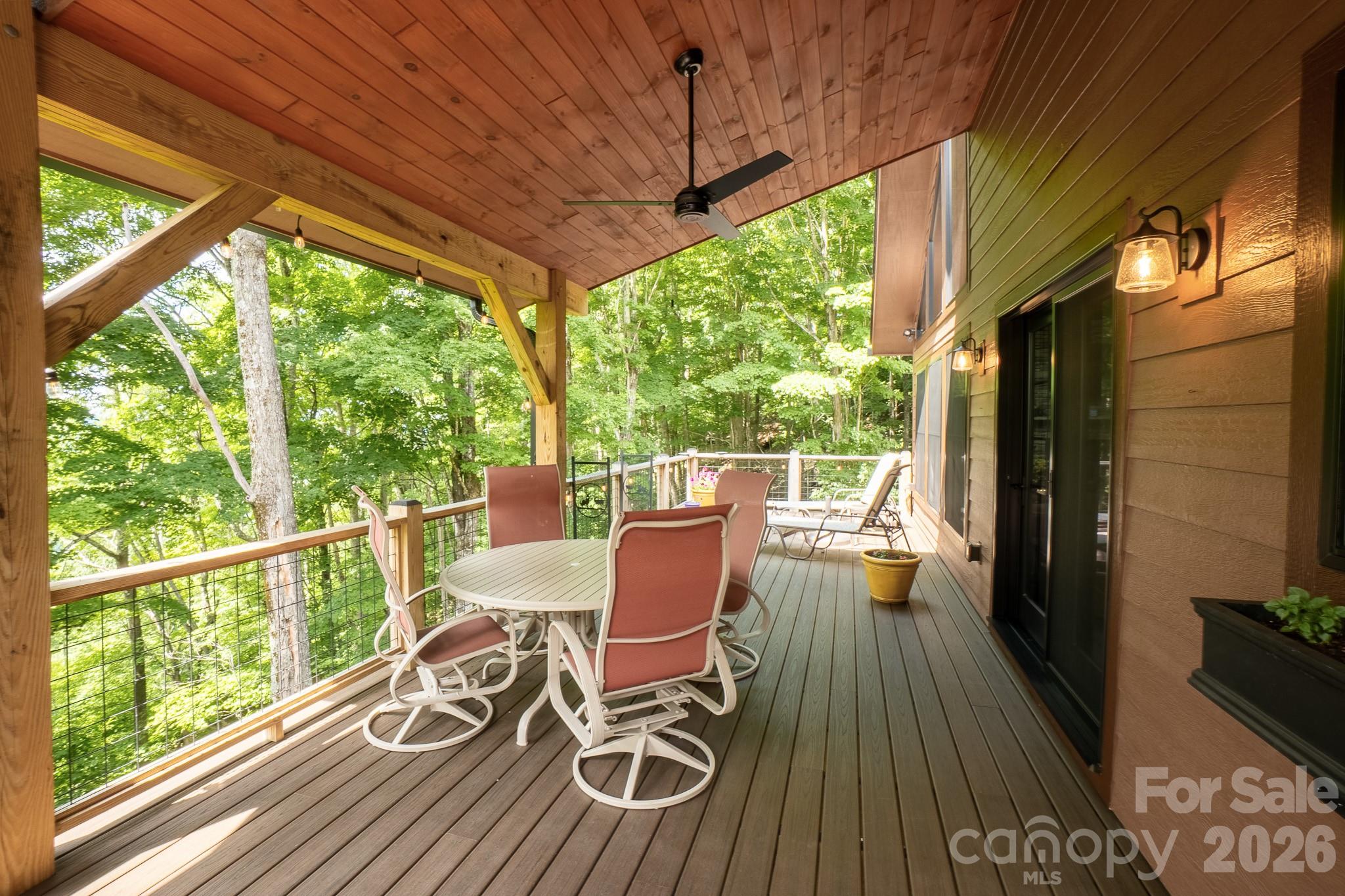 1009 Larkspur Trail Property Photo 33