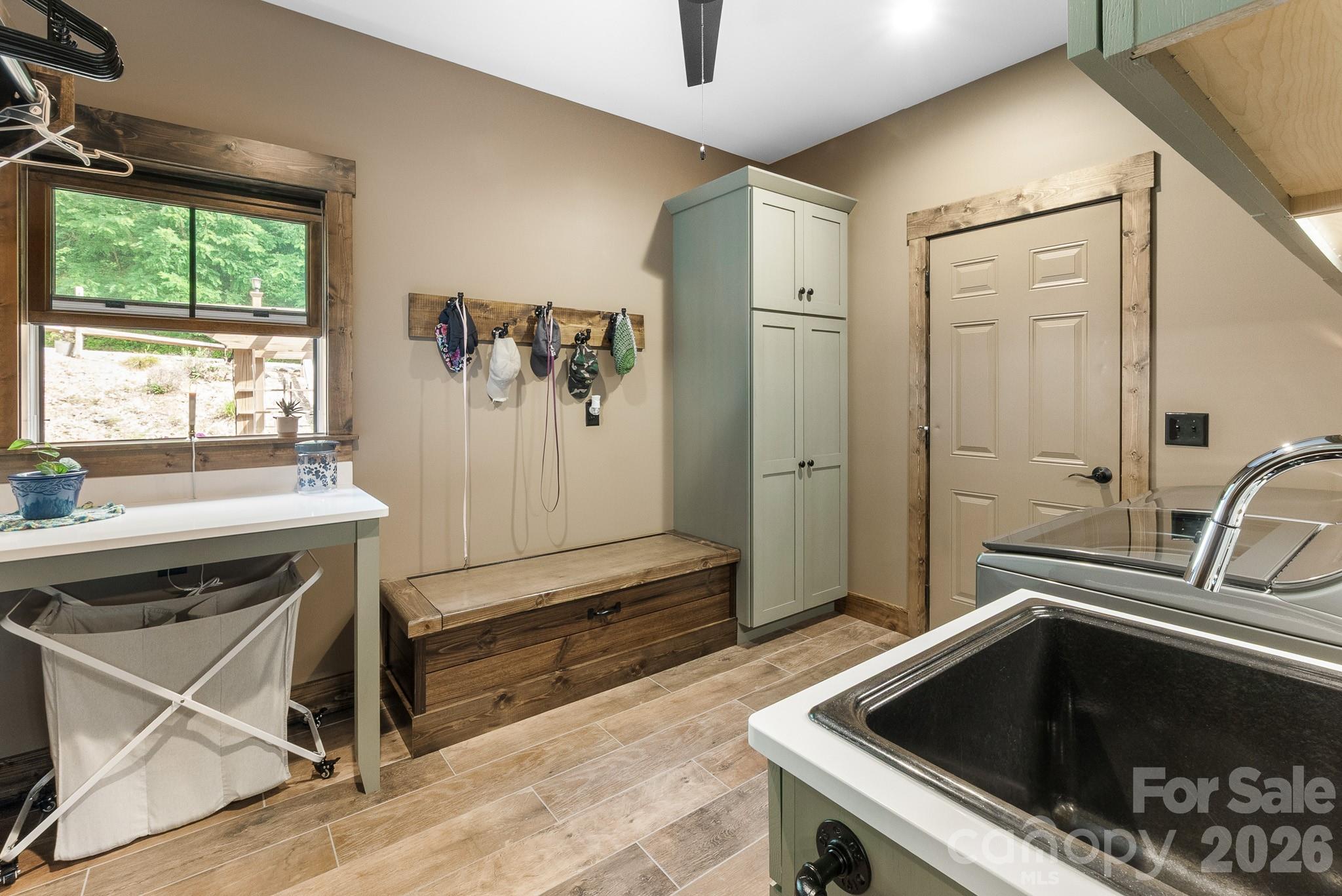 1009 Larkspur Trail Property Photo 38