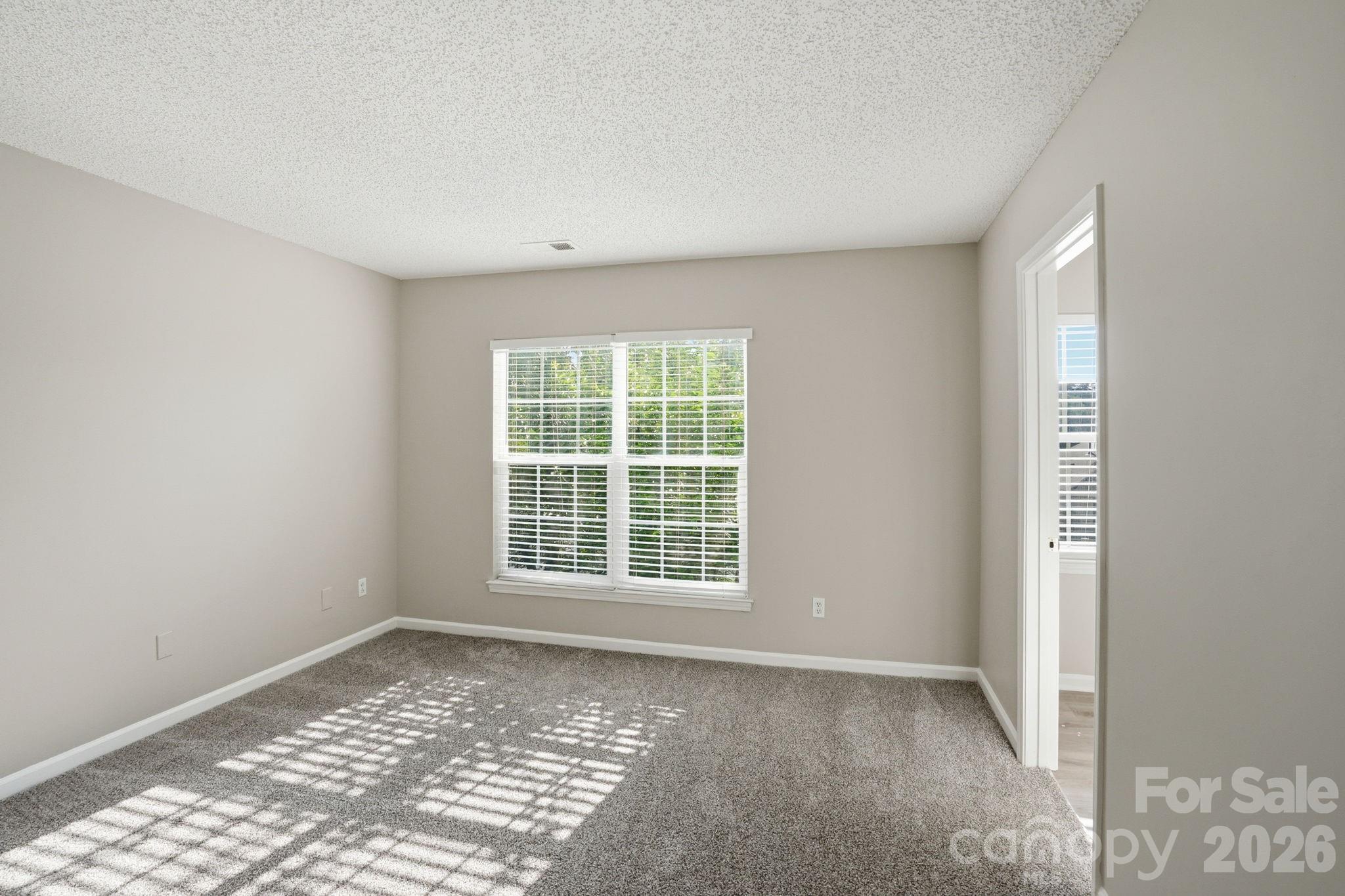 1528 Harland Street Property Photo 22