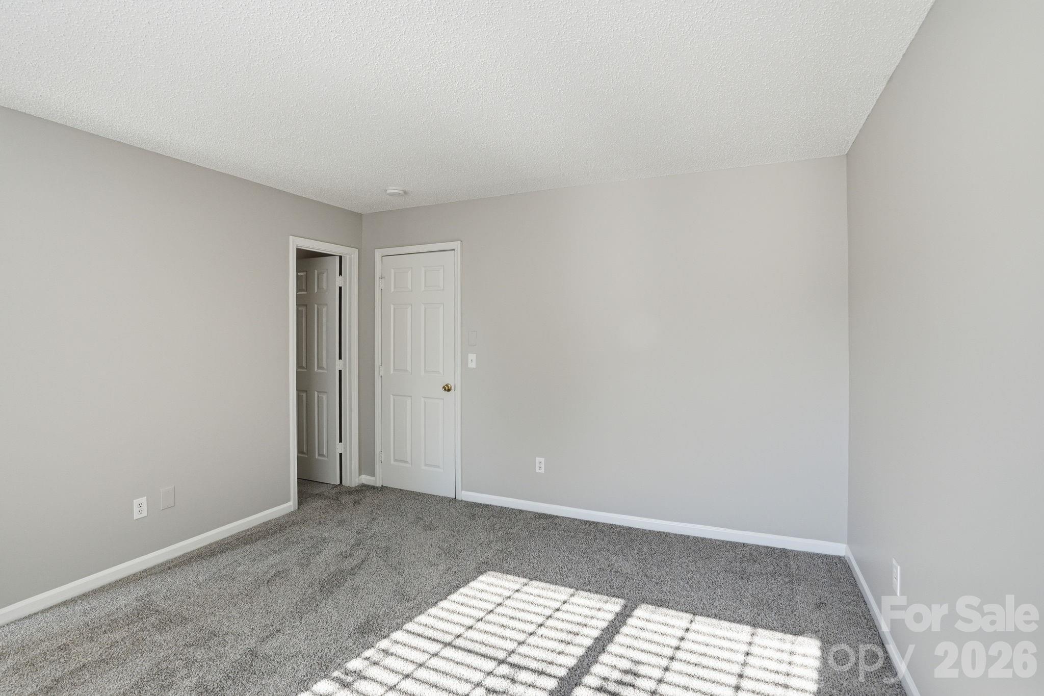 1528 Harland Street Property Photo 23