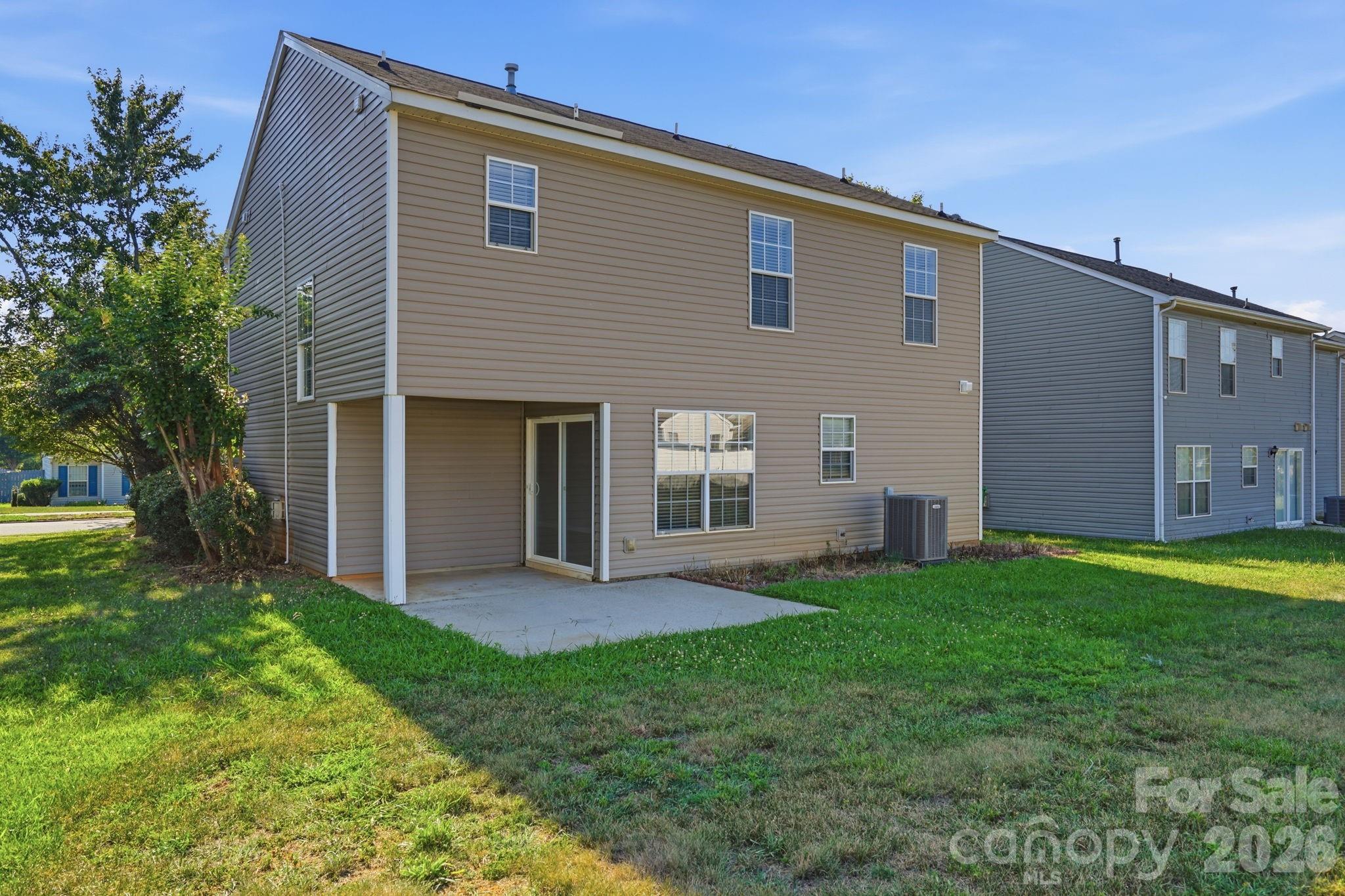 1528 Harland Street Property Photo 32