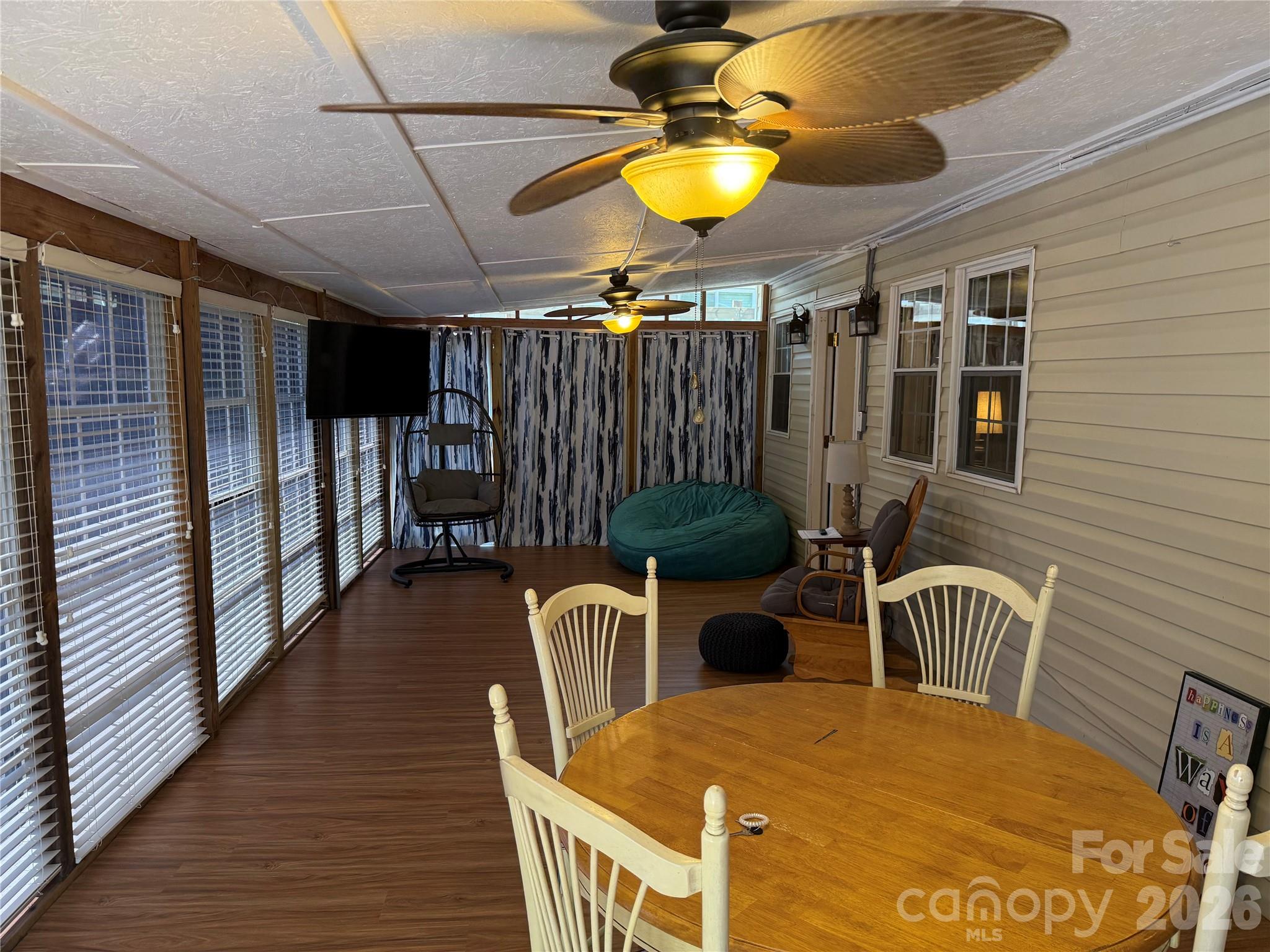 106 Anchor Court H93 Property Photo 8