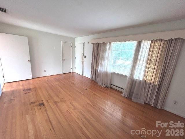 3196 Westview Street Property Photo 3