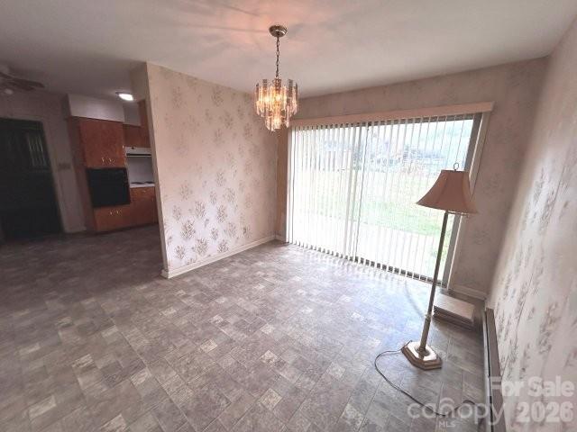 3196 Westview Street Property Photo 5