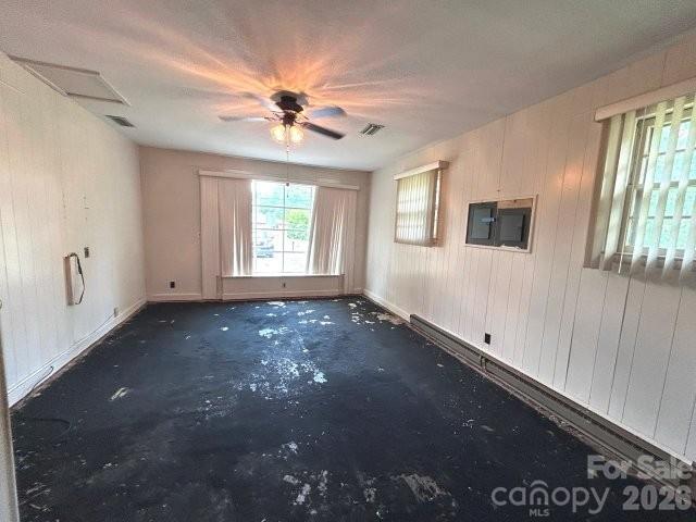 3196 Westview Street Property Photo 18