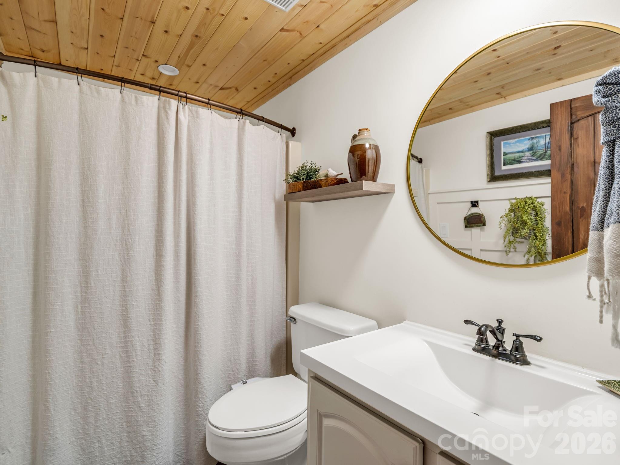 2760 Ugugu Drive Property Photo 11