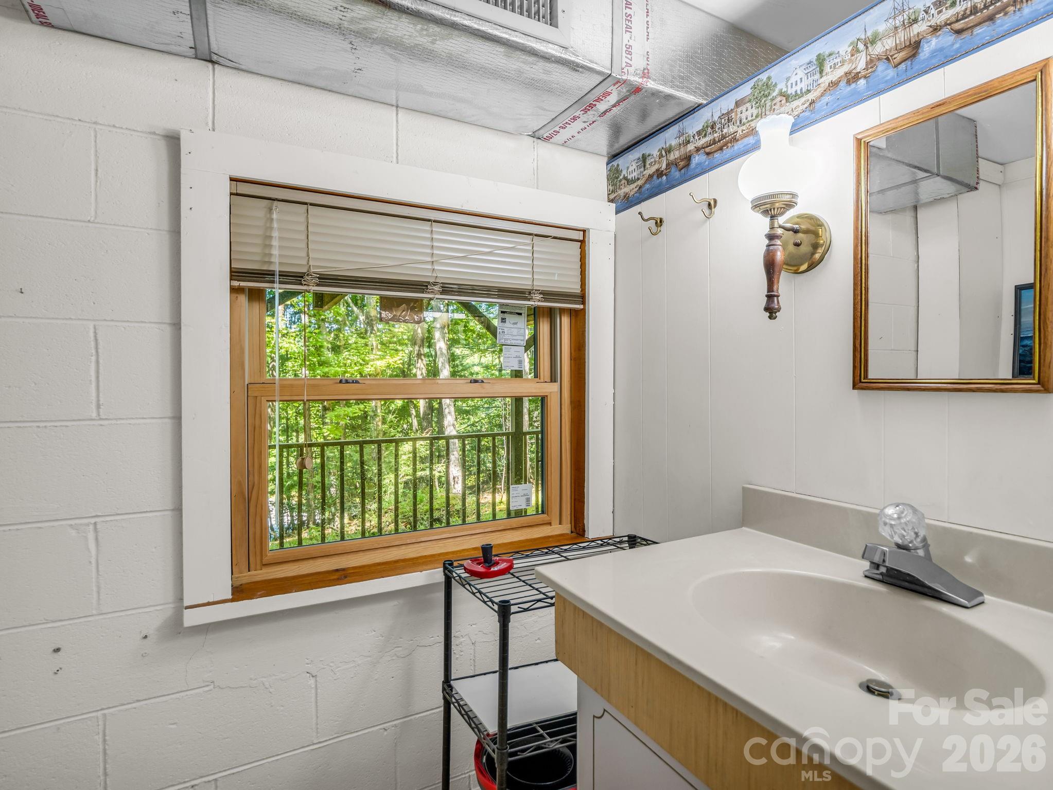2760 Ugugu Drive Property Photo 26