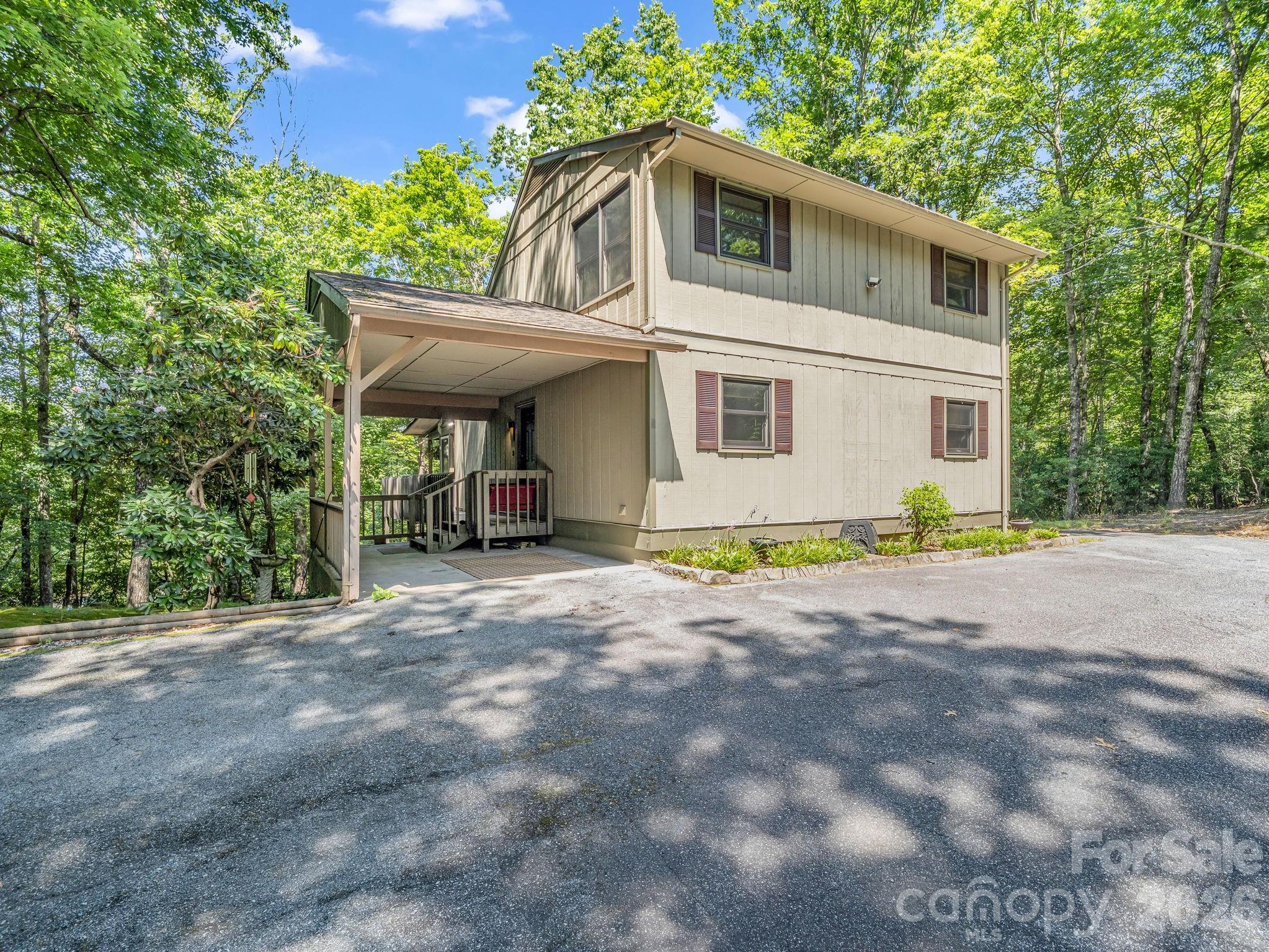 2760 Ugugu Drive Property Photo 32