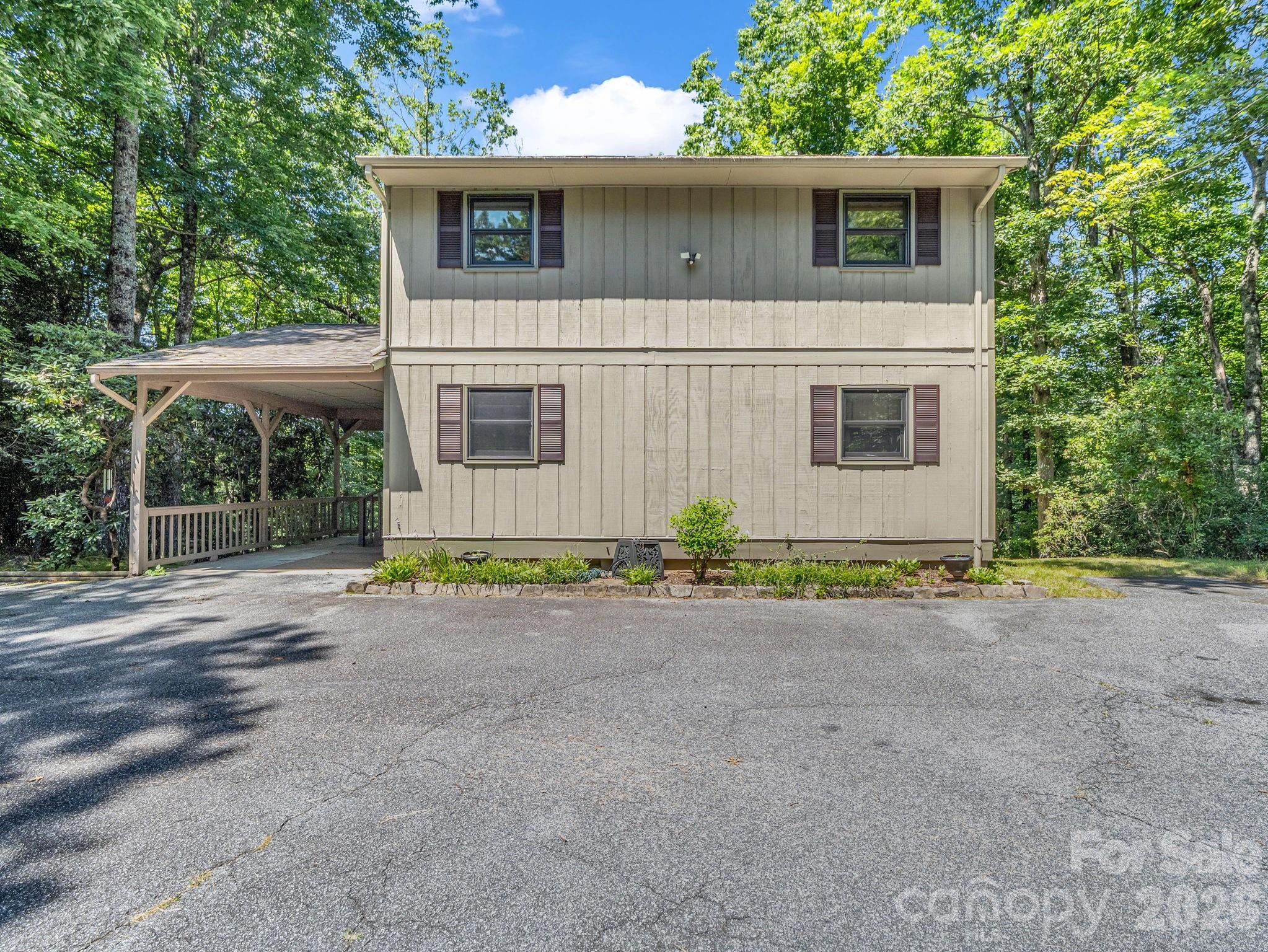 2760 Ugugu Drive Property Photo 33