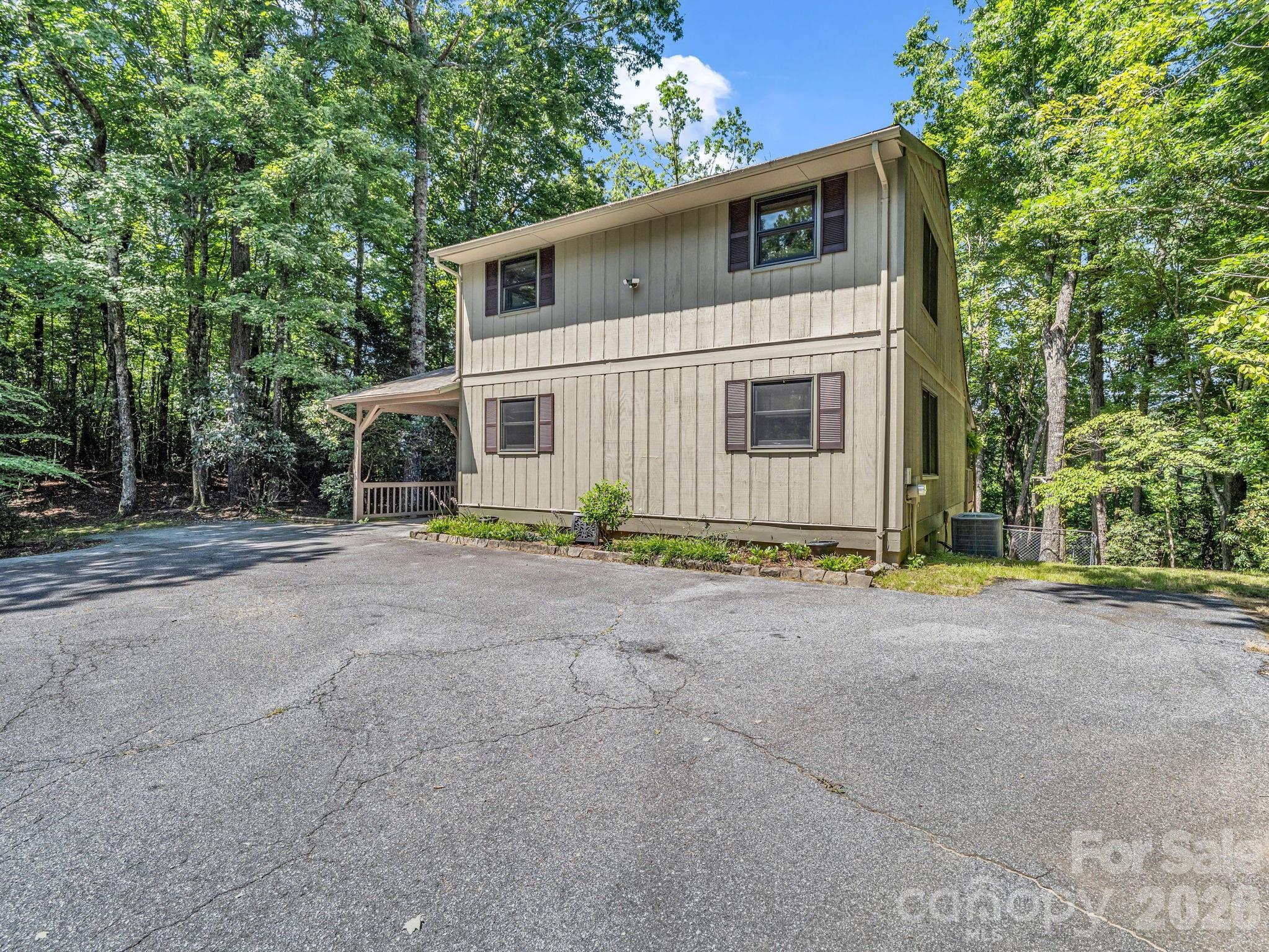 2760 Ugugu Drive Property Photo 34