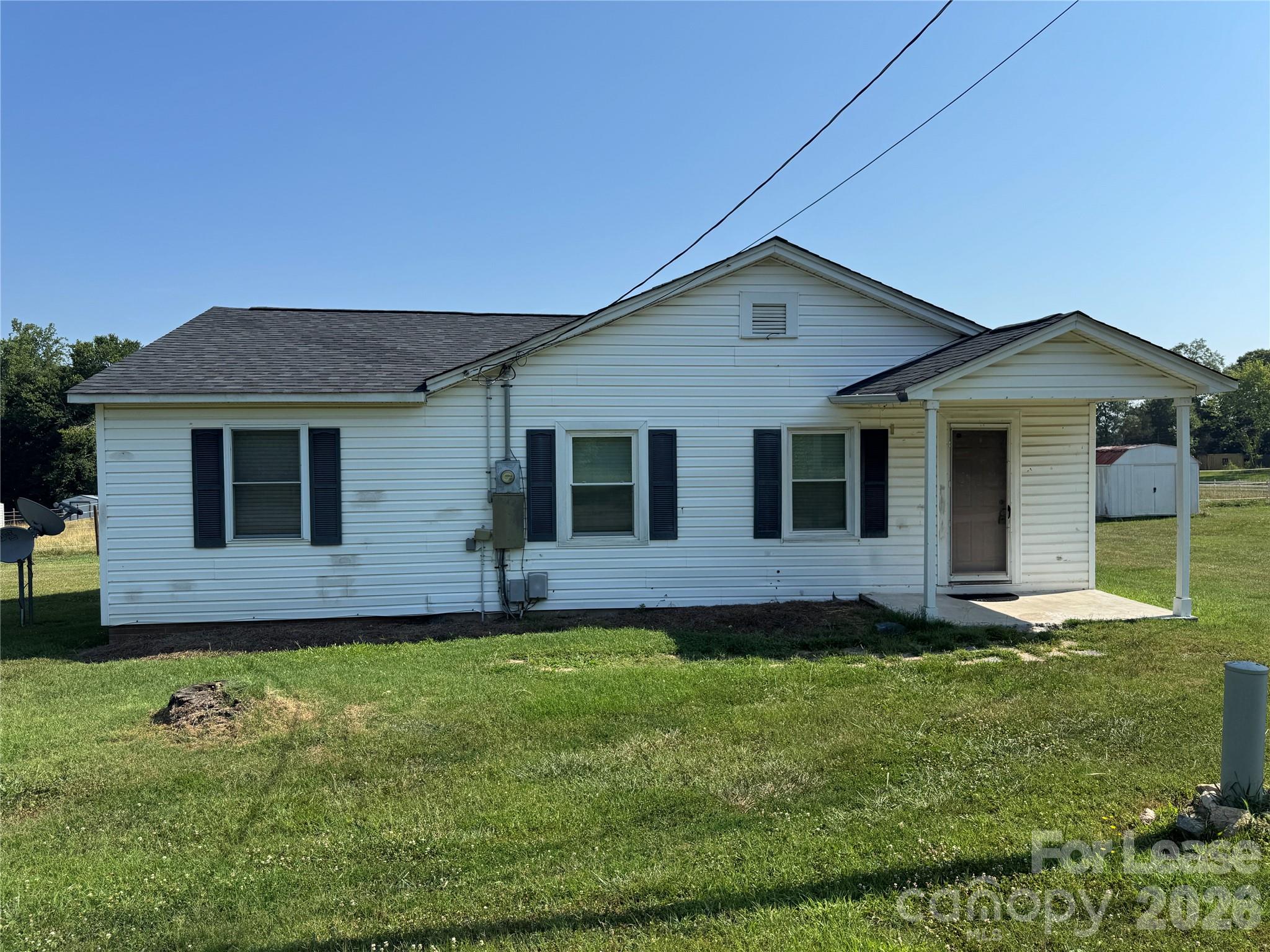 3061 Lee Road Property Photo 1