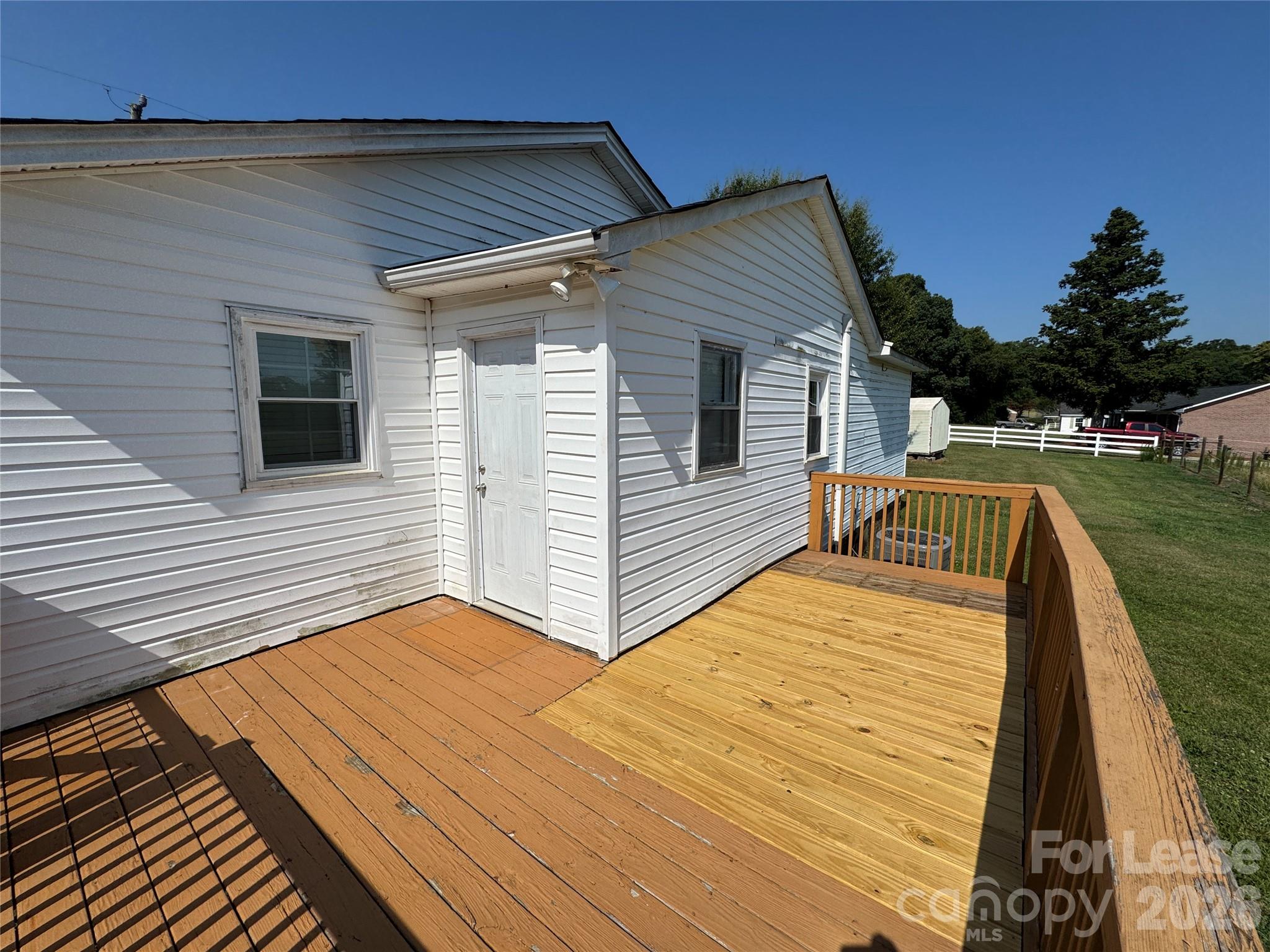3061 Lee Road Property Photo 13