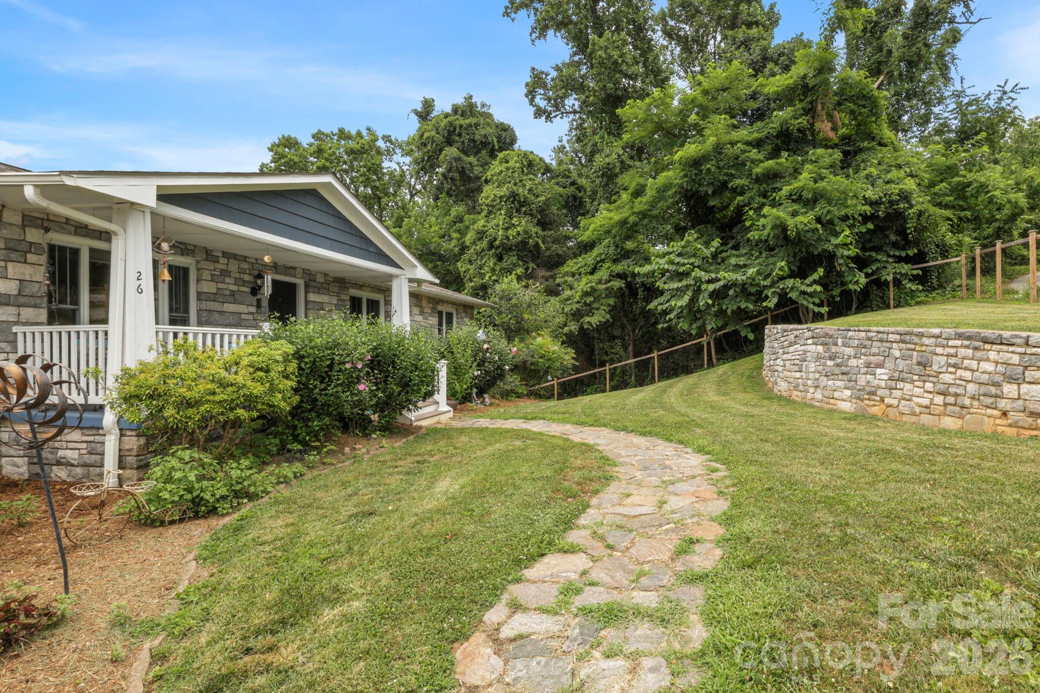 26 Crestwood Drive Property Photo 4