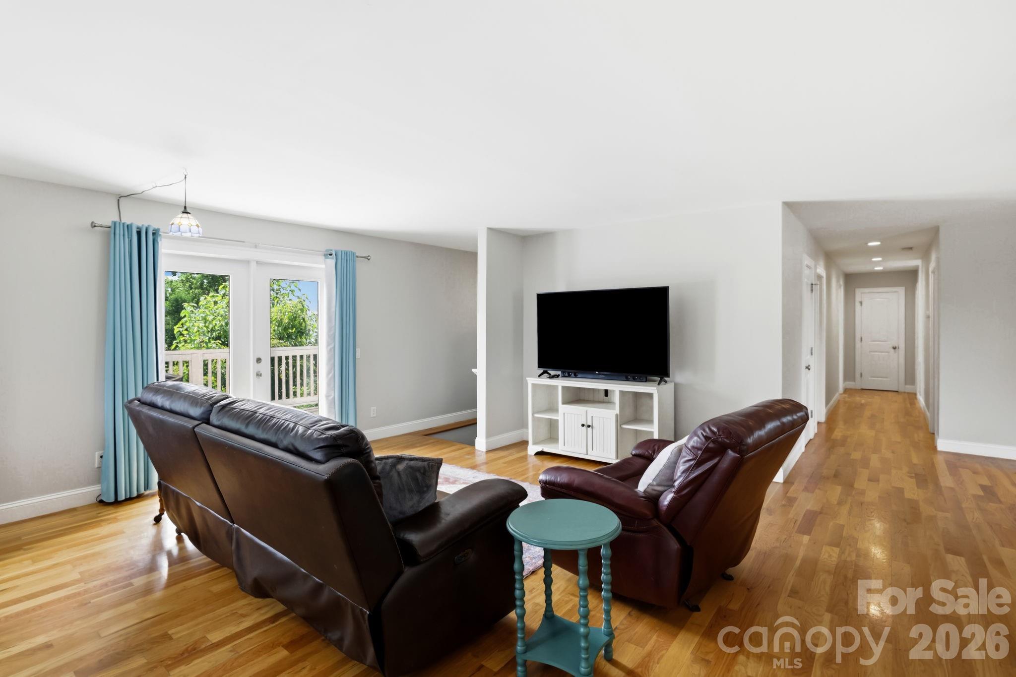 26 Crestwood Drive Property Photo 19