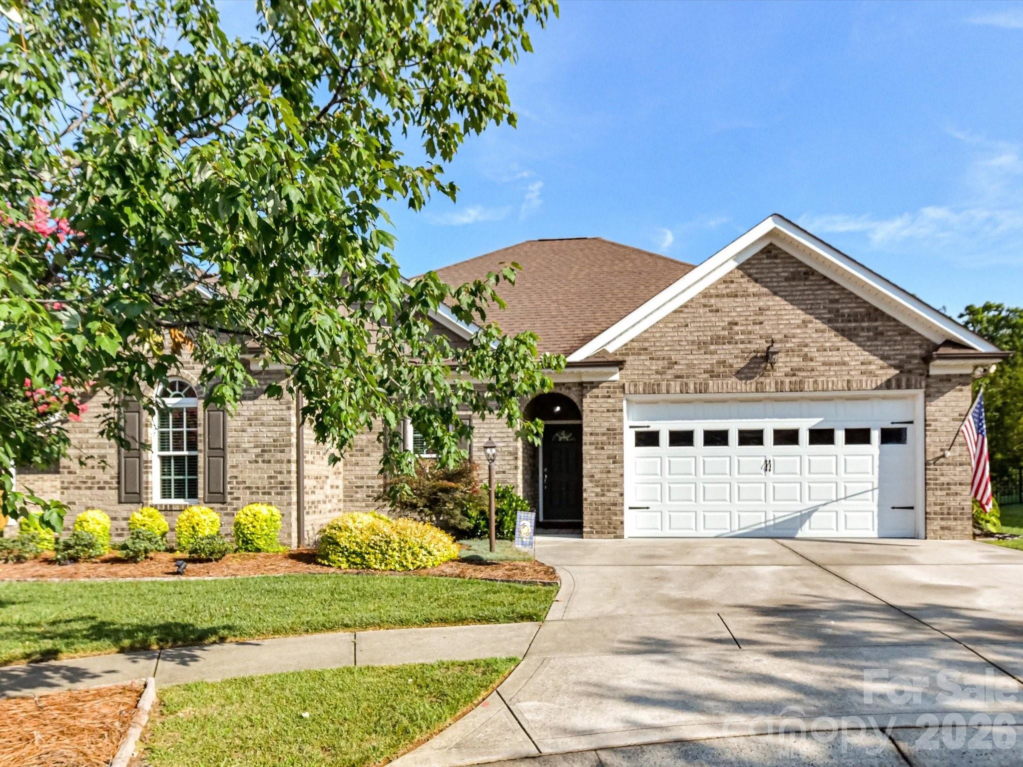 258 Lagoda Drive Property Photo 2