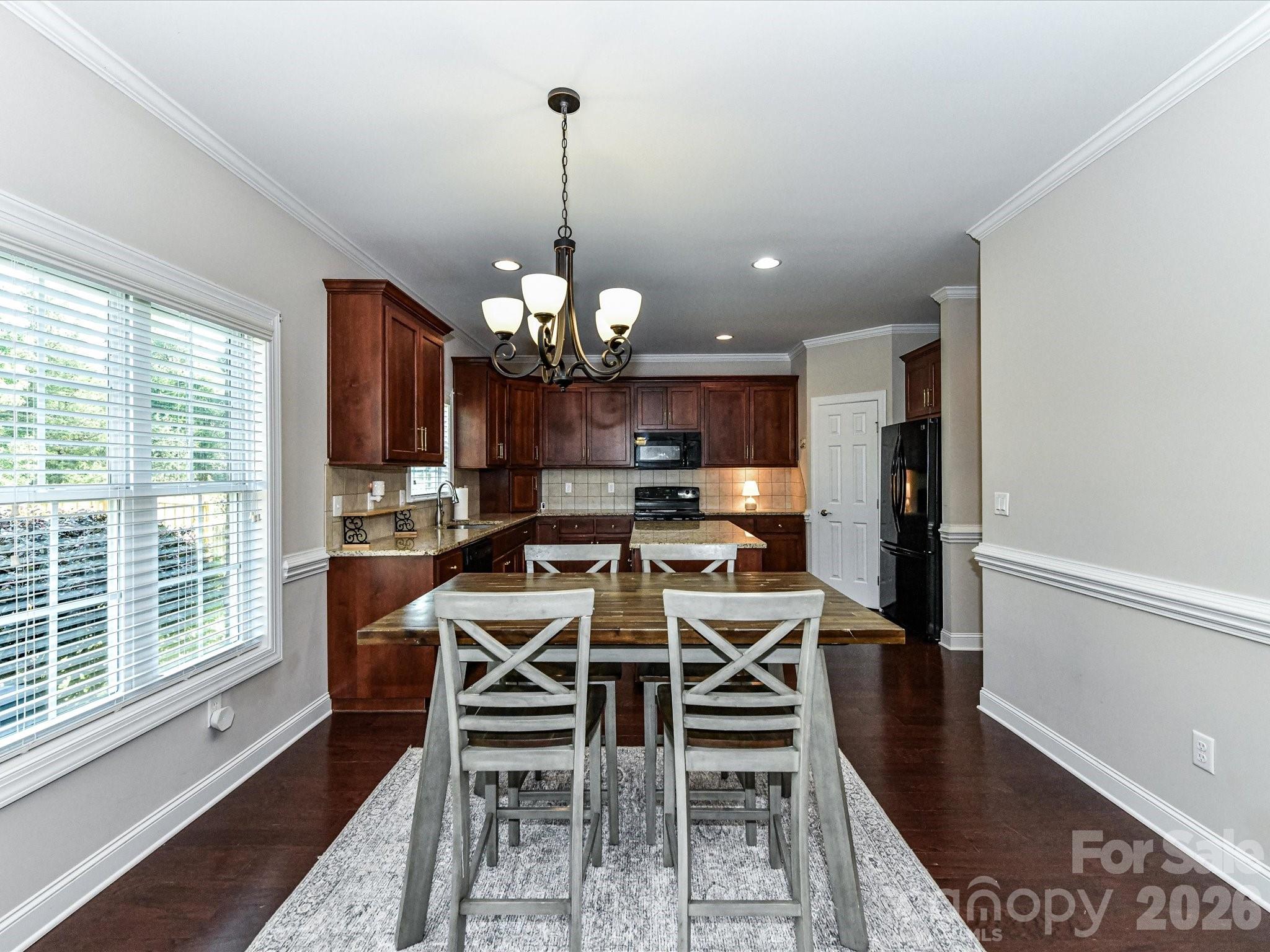 258 Lagoda Drive Property Photo 11