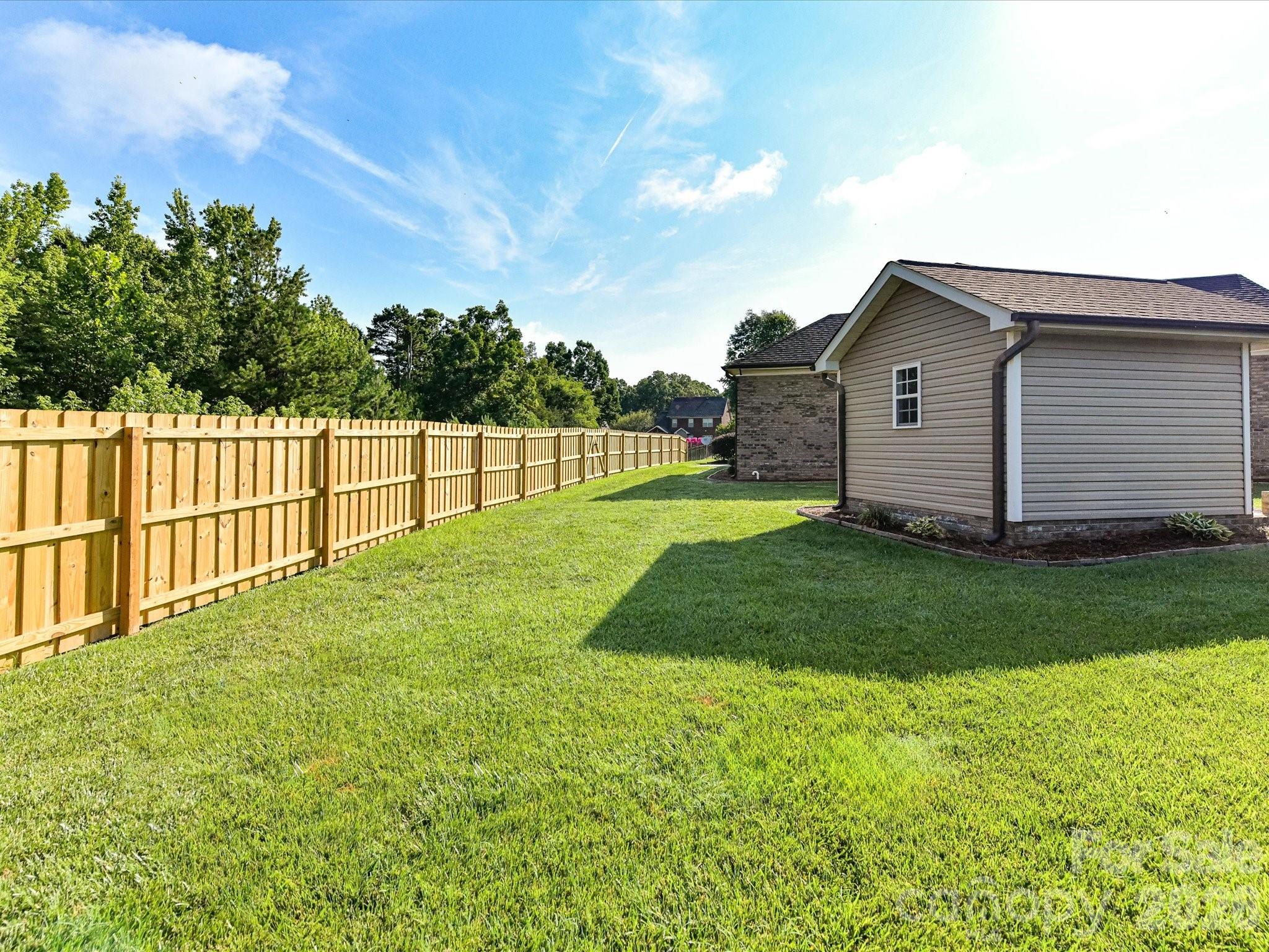 258 Lagoda Drive Property Photo 32