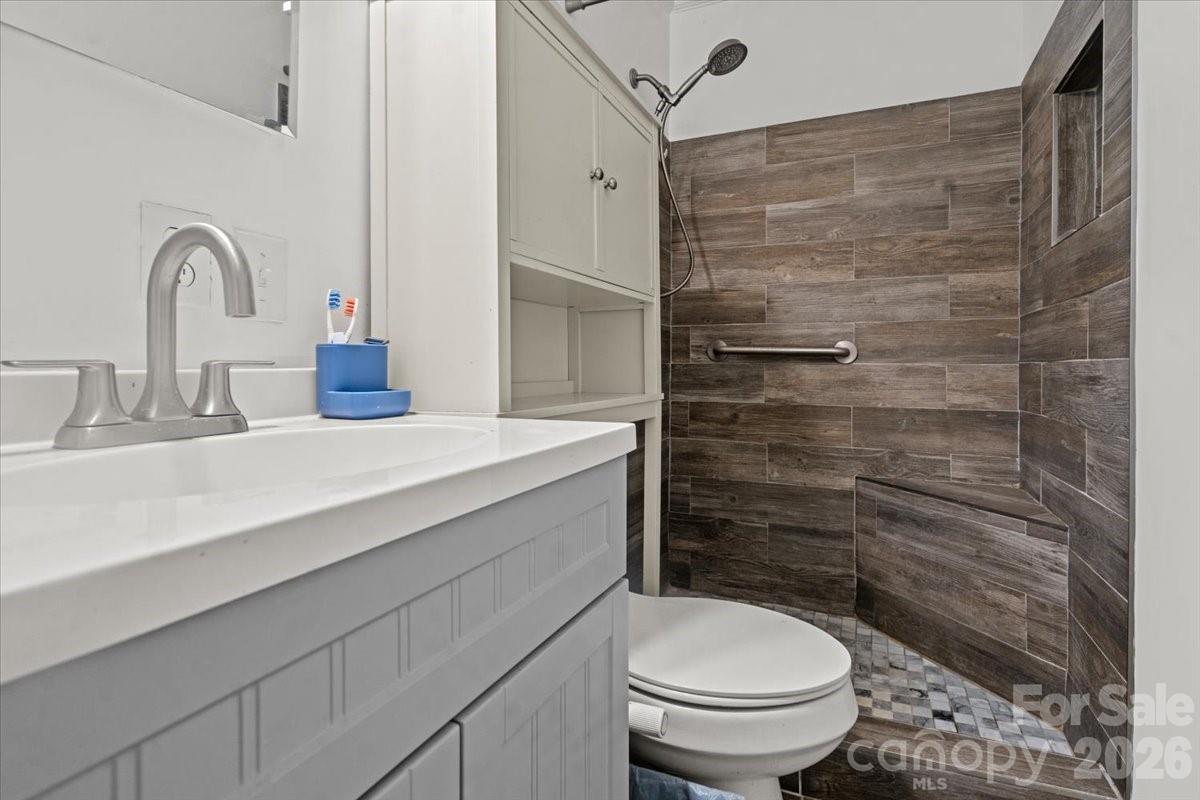 405 Watson Hill Lane Property Photo 20