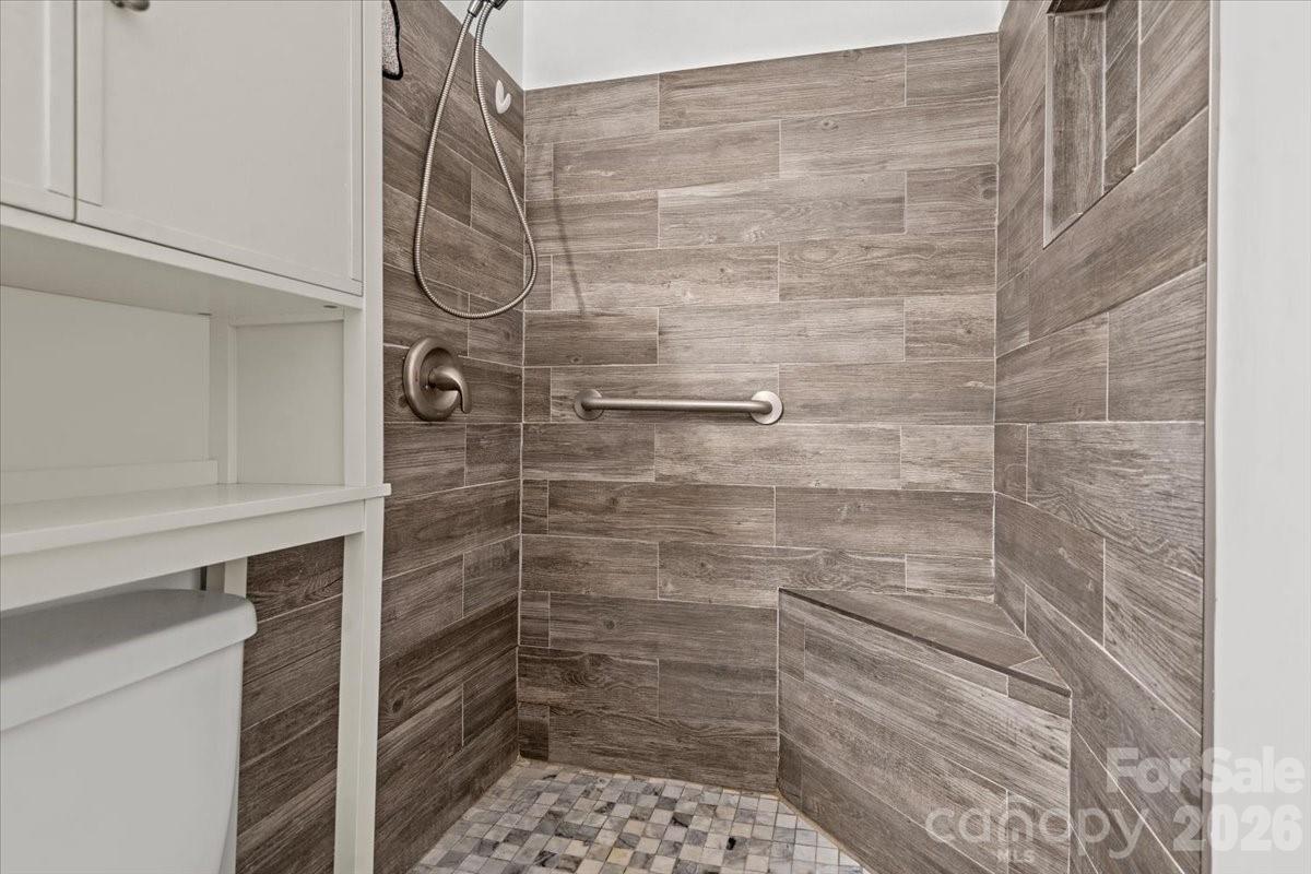 405 Watson Hill Lane Property Photo 21
