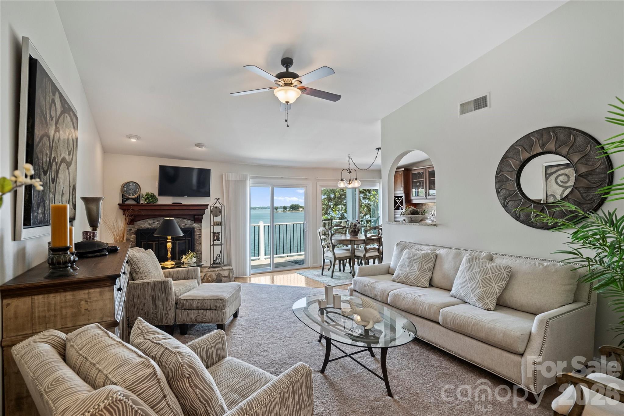 20427 Harborgate Court 606 Property Photo 6