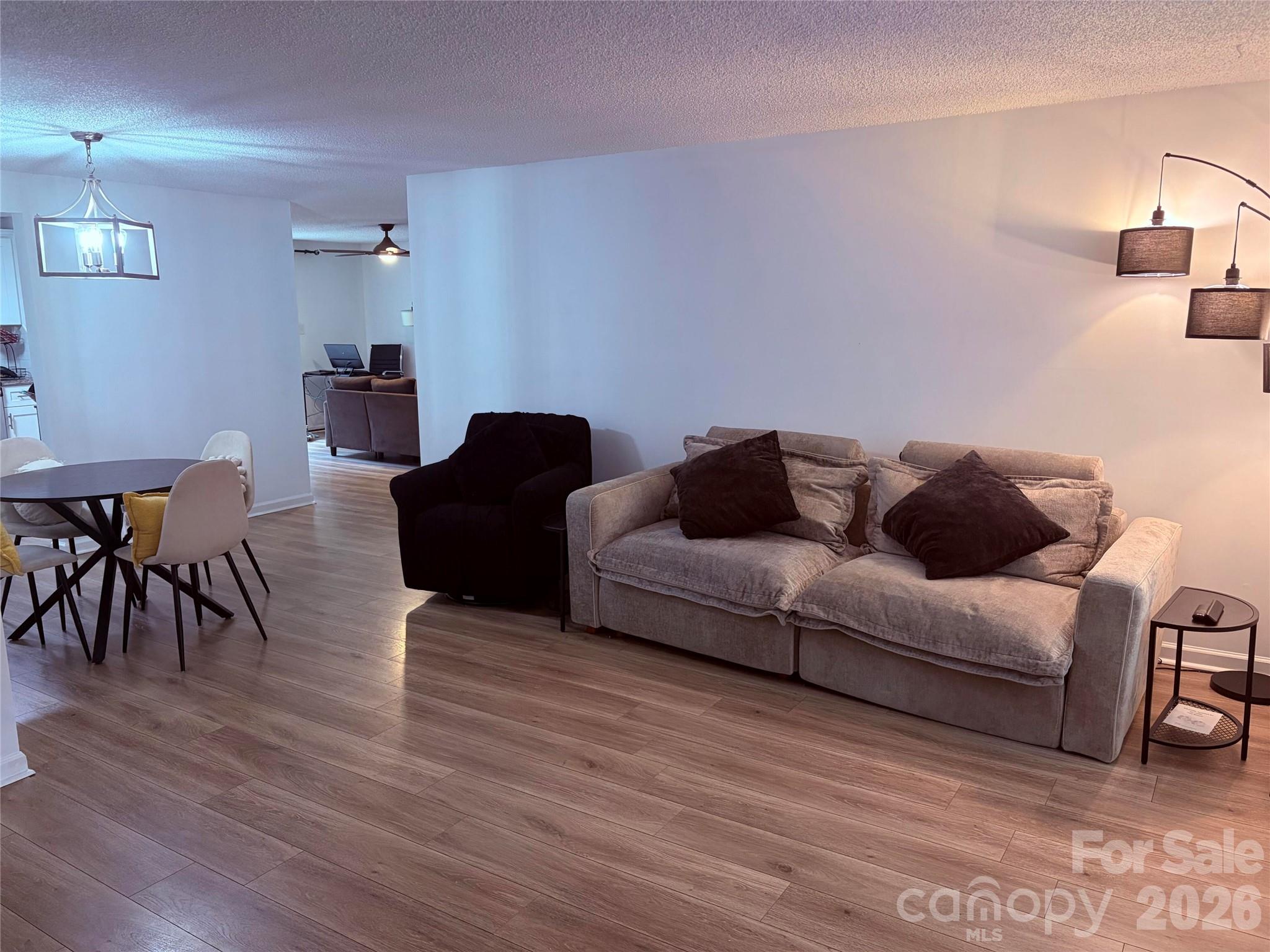 11806 Battery Place Property Photo 4