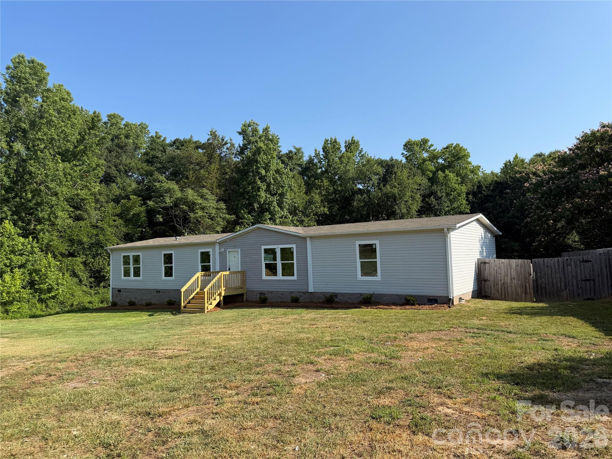 1003 Lavender Road Property Photo 1