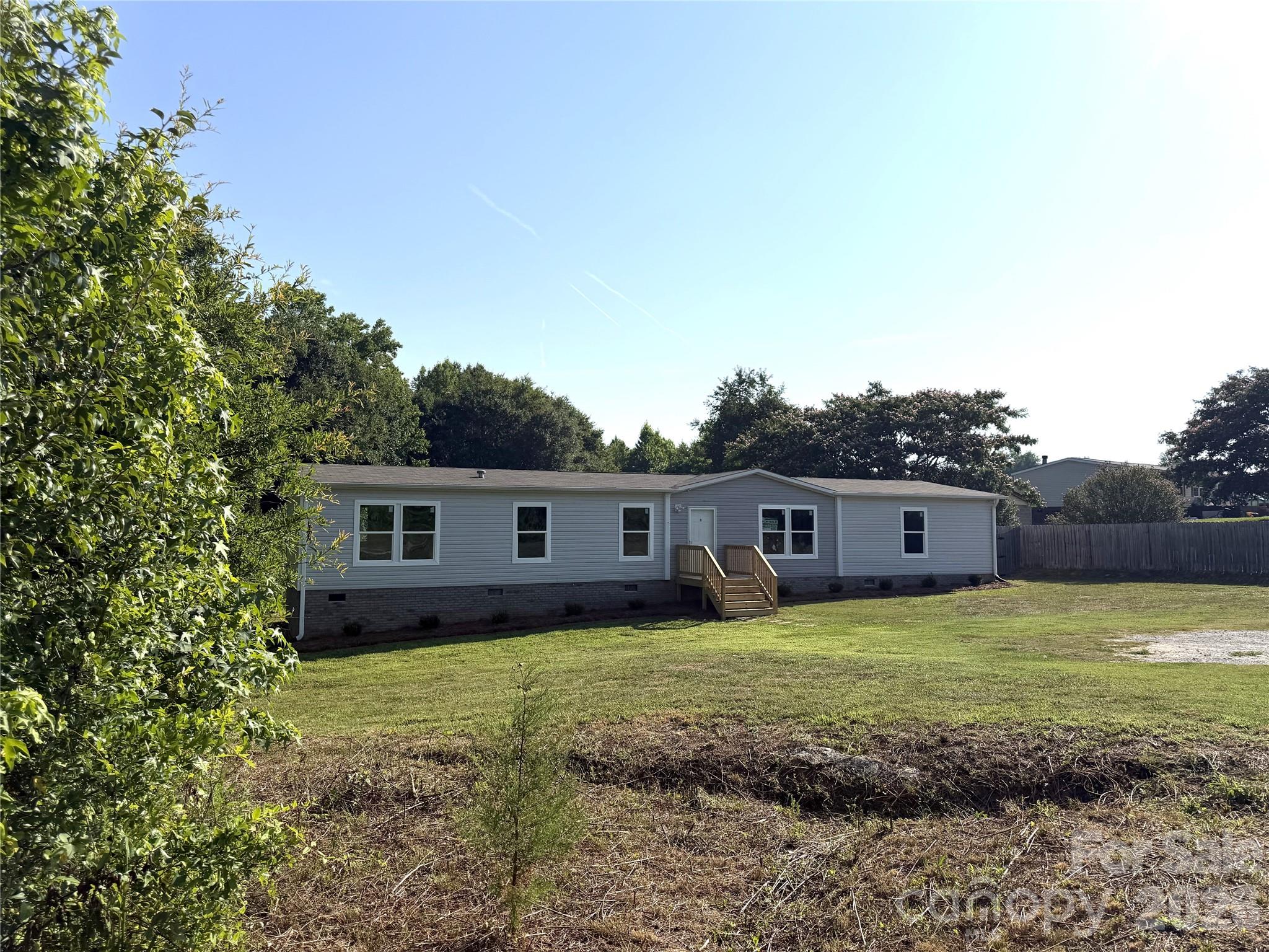 1003 Lavender Road Property Photo 3