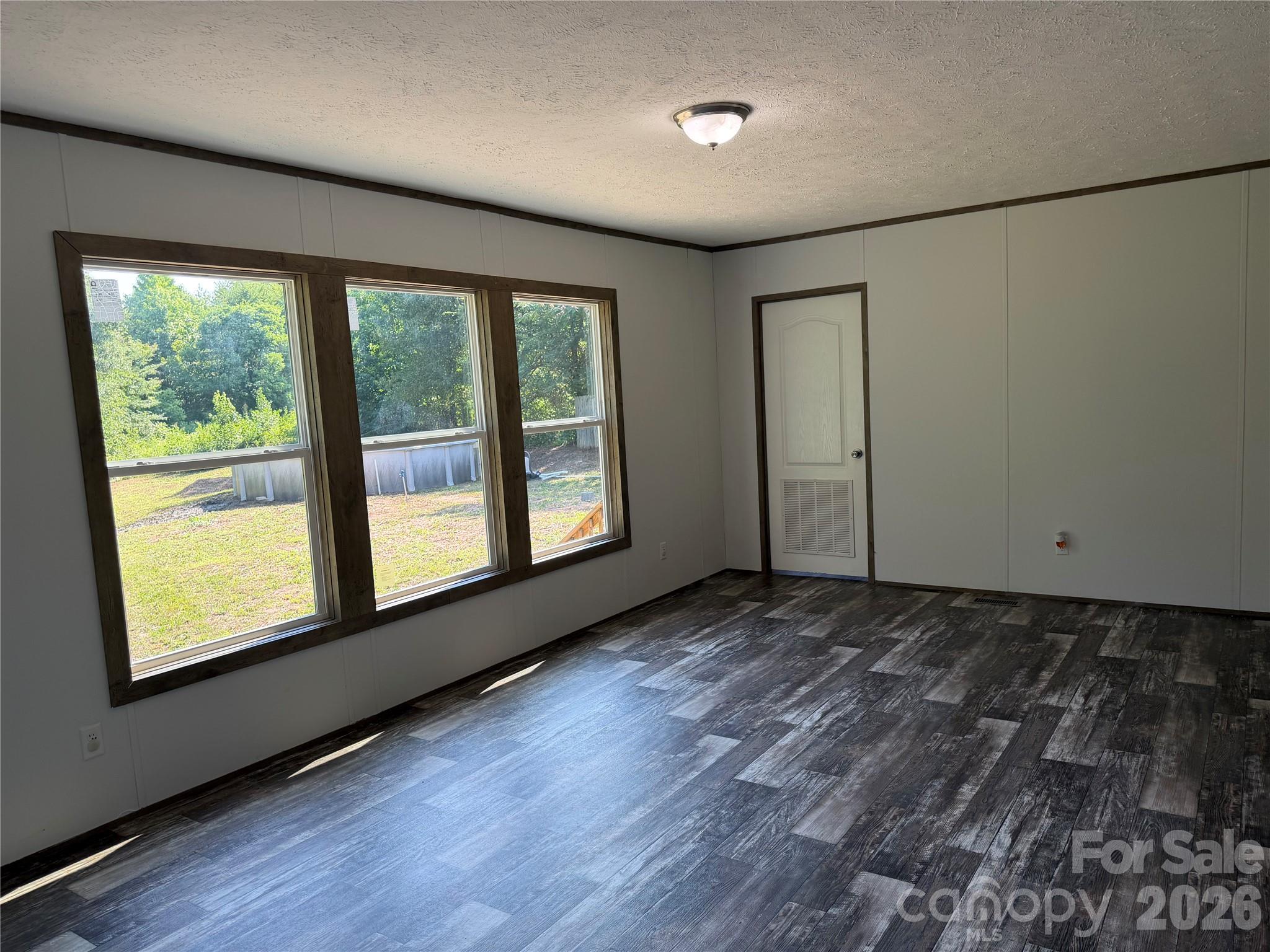 1003 Lavender Road Property Photo 24