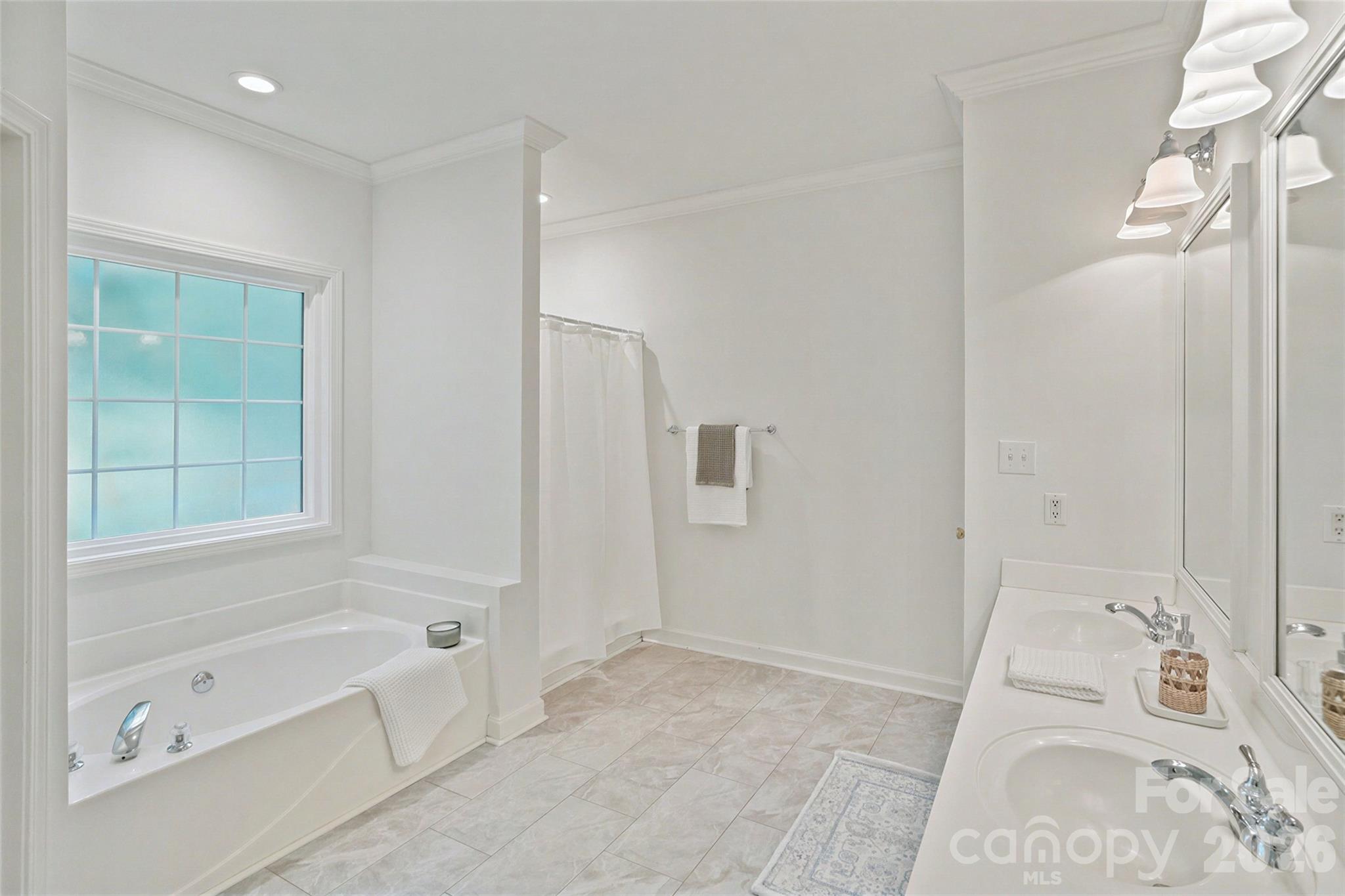 2059 Malvern Road Property Photo 16