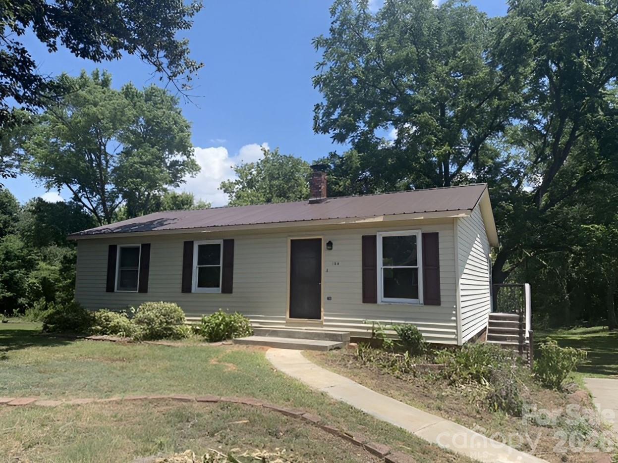 104 Whitley Road Property Photo 1