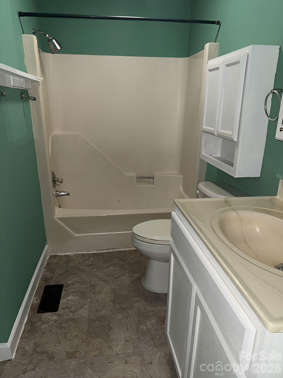 104 Whitley Road Property Photo 8