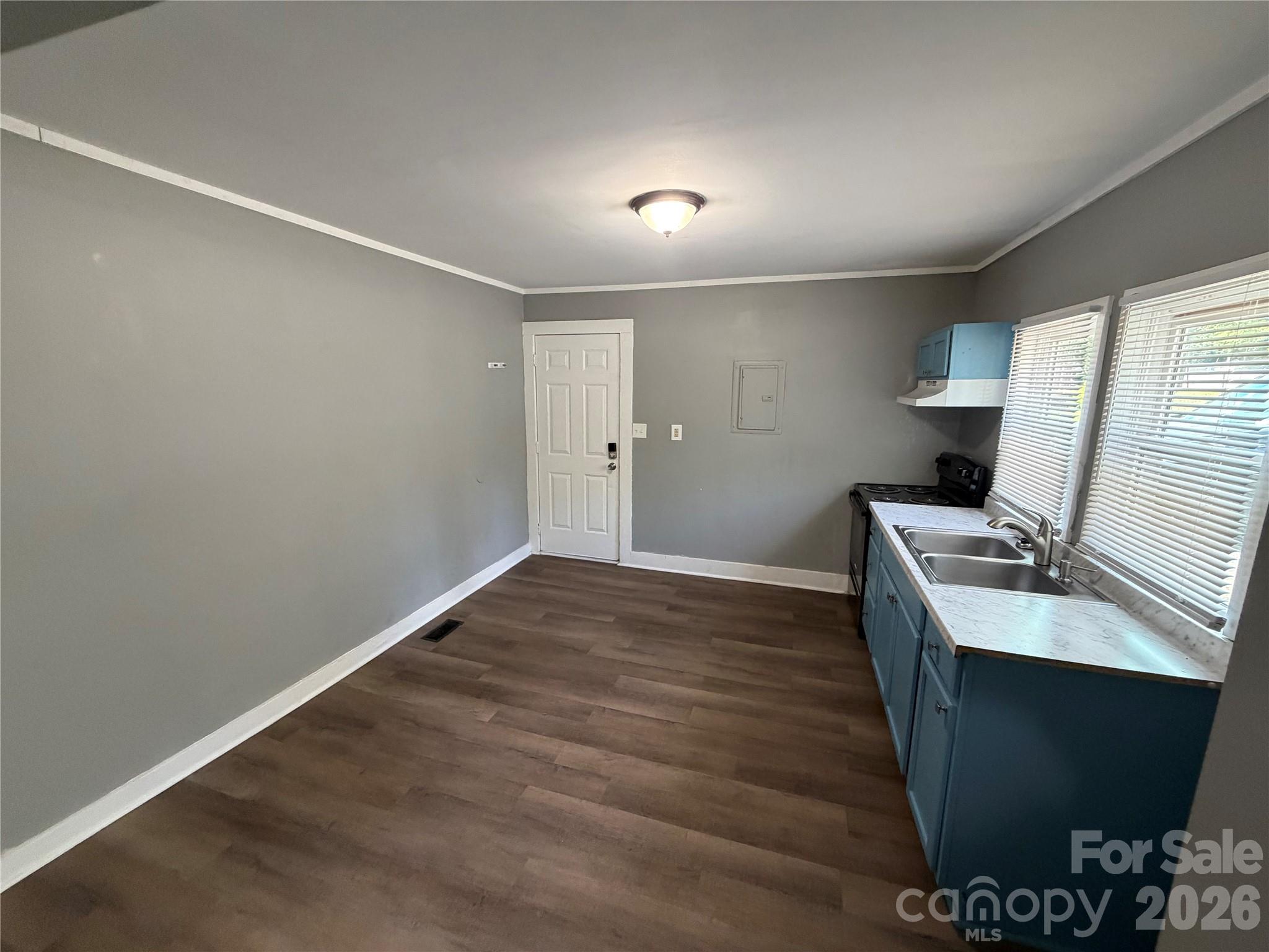 1018 Frederick Street Property Photo 3